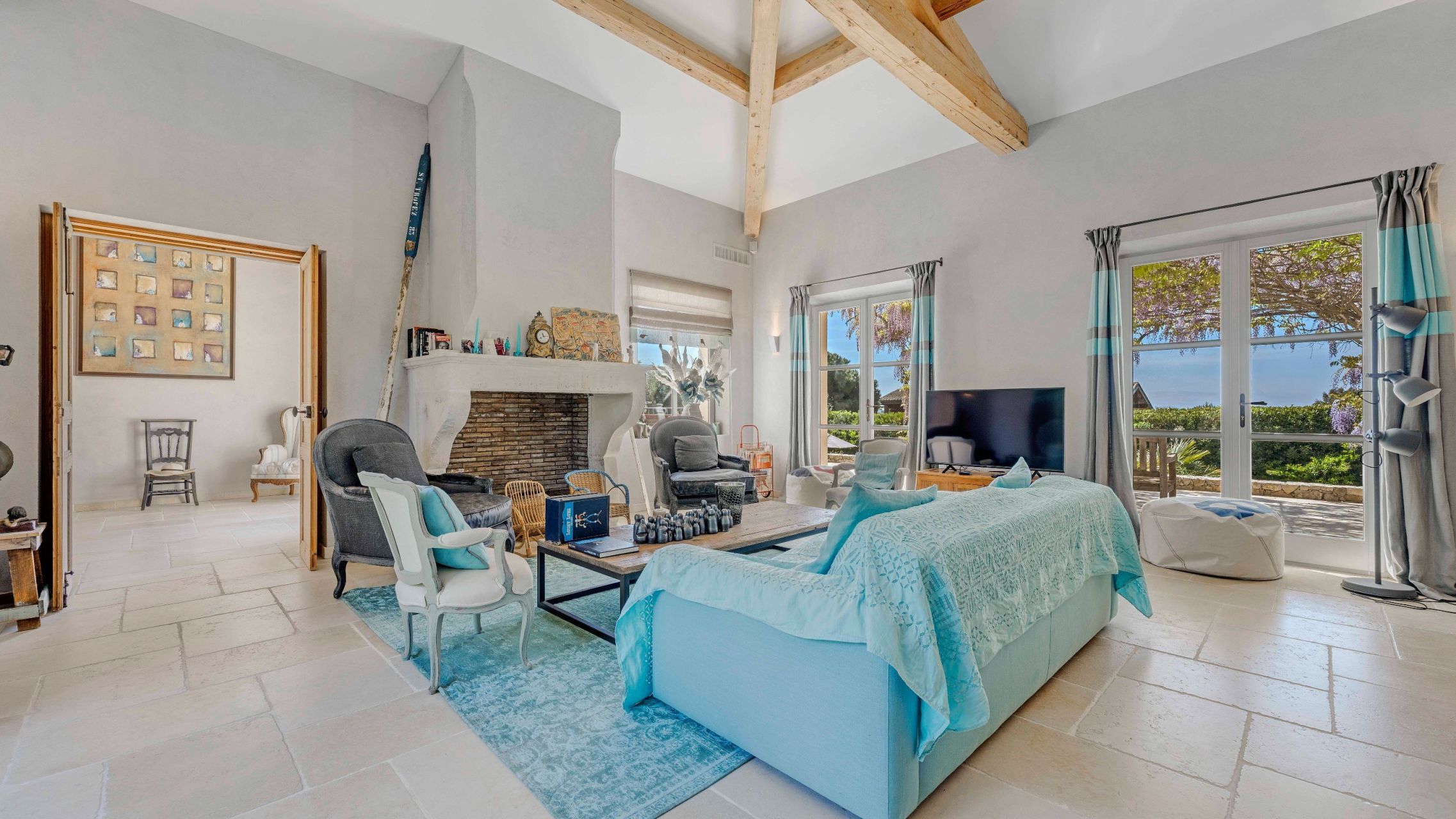 propriété 10 Pièces en vente sur LA CROIX VALMER (83420)