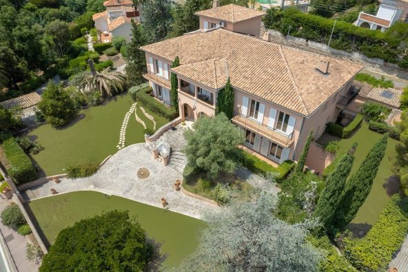 Vente Maison provençale Les Issambres 12&nbsp;Pièces 650&nbsp;m²