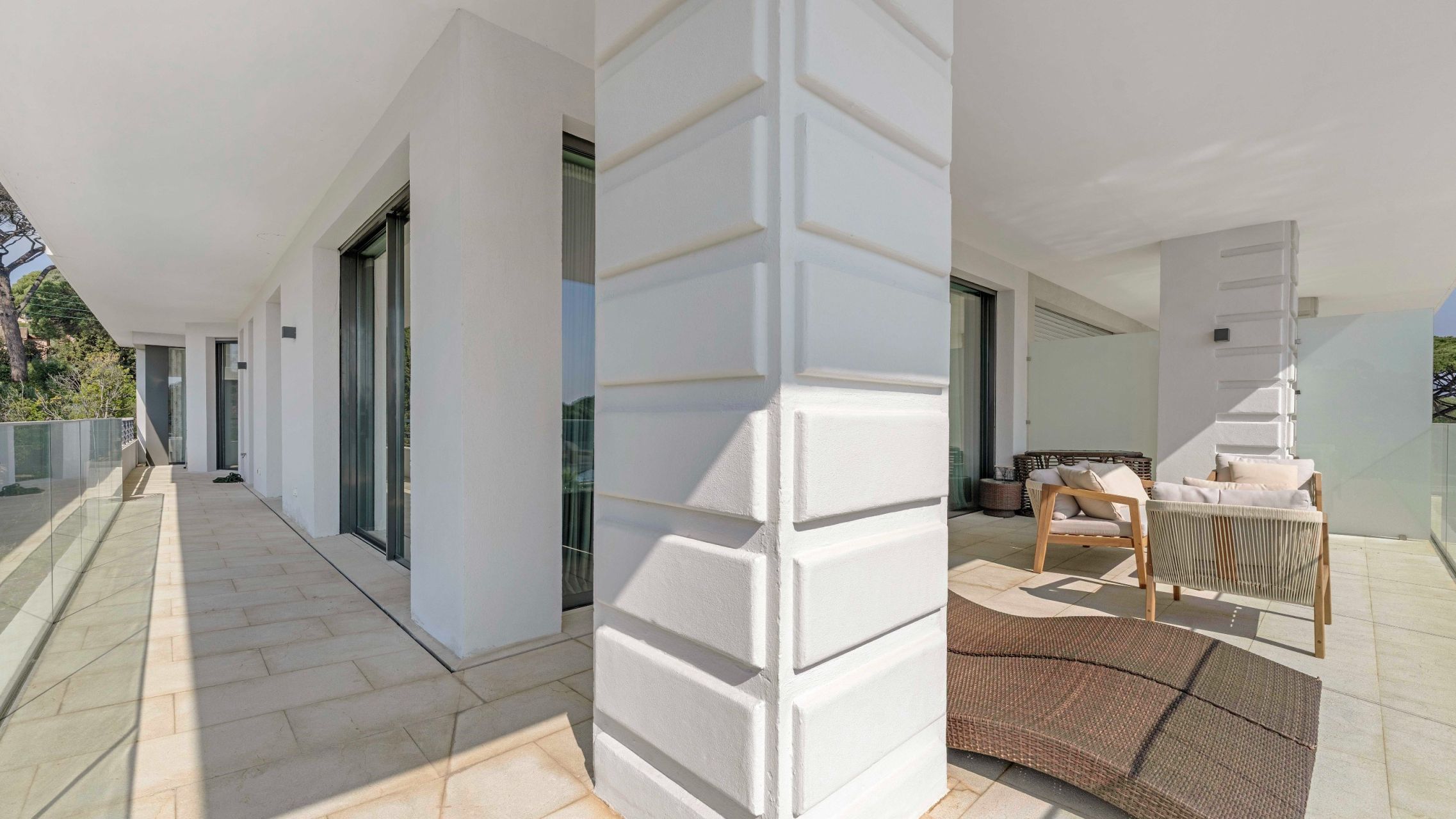 apartment 4 Rooms for sale on STE MAXIME (83120)