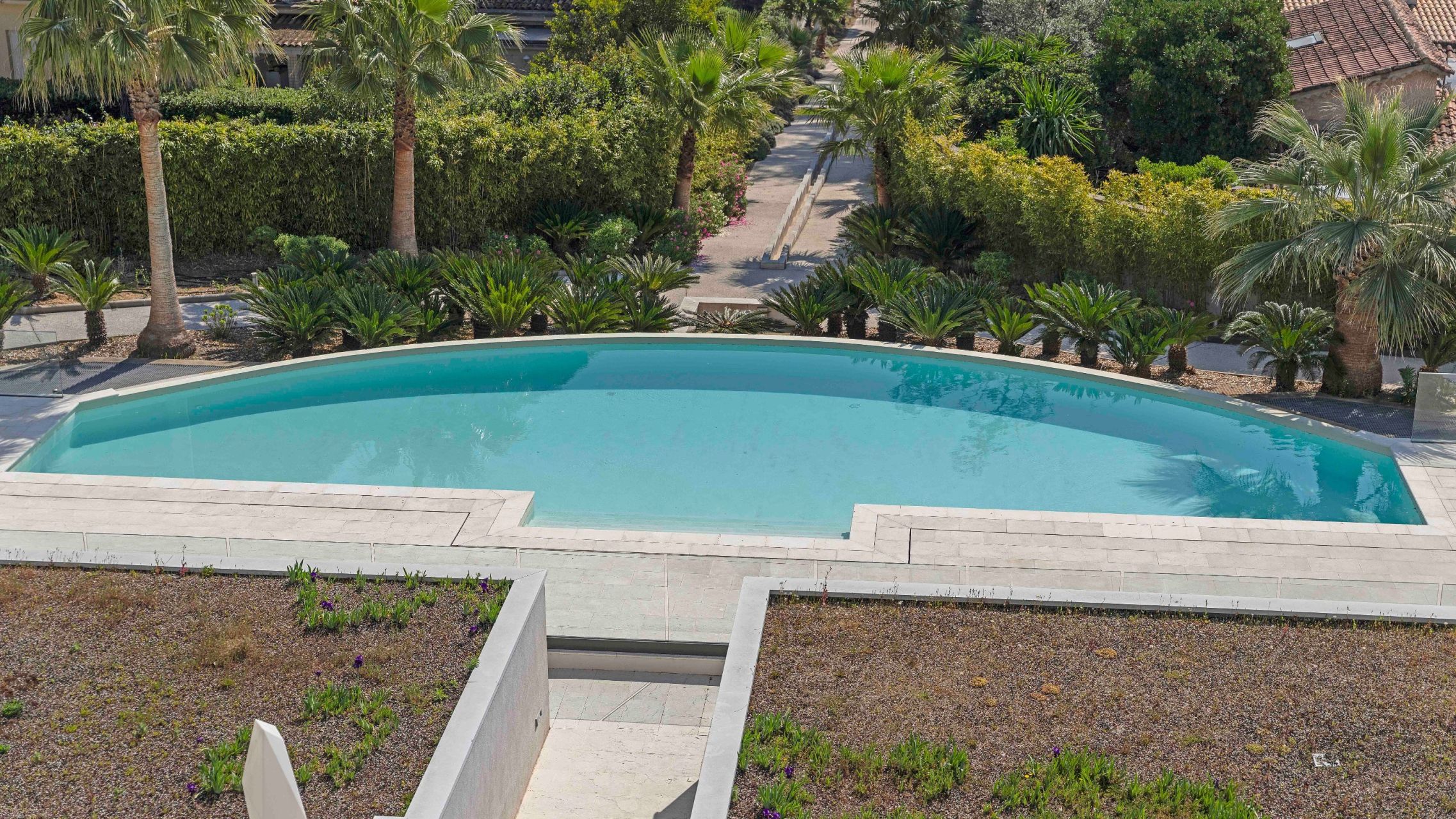 apartment 4 Rooms for sale on STE MAXIME (83120)