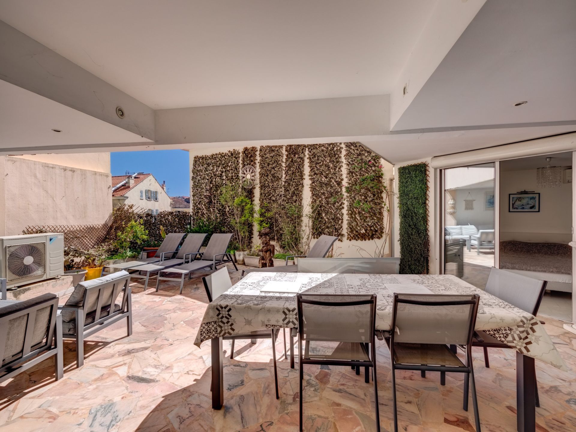 appartement 6 Pièces en vente sur CANNES (06400)