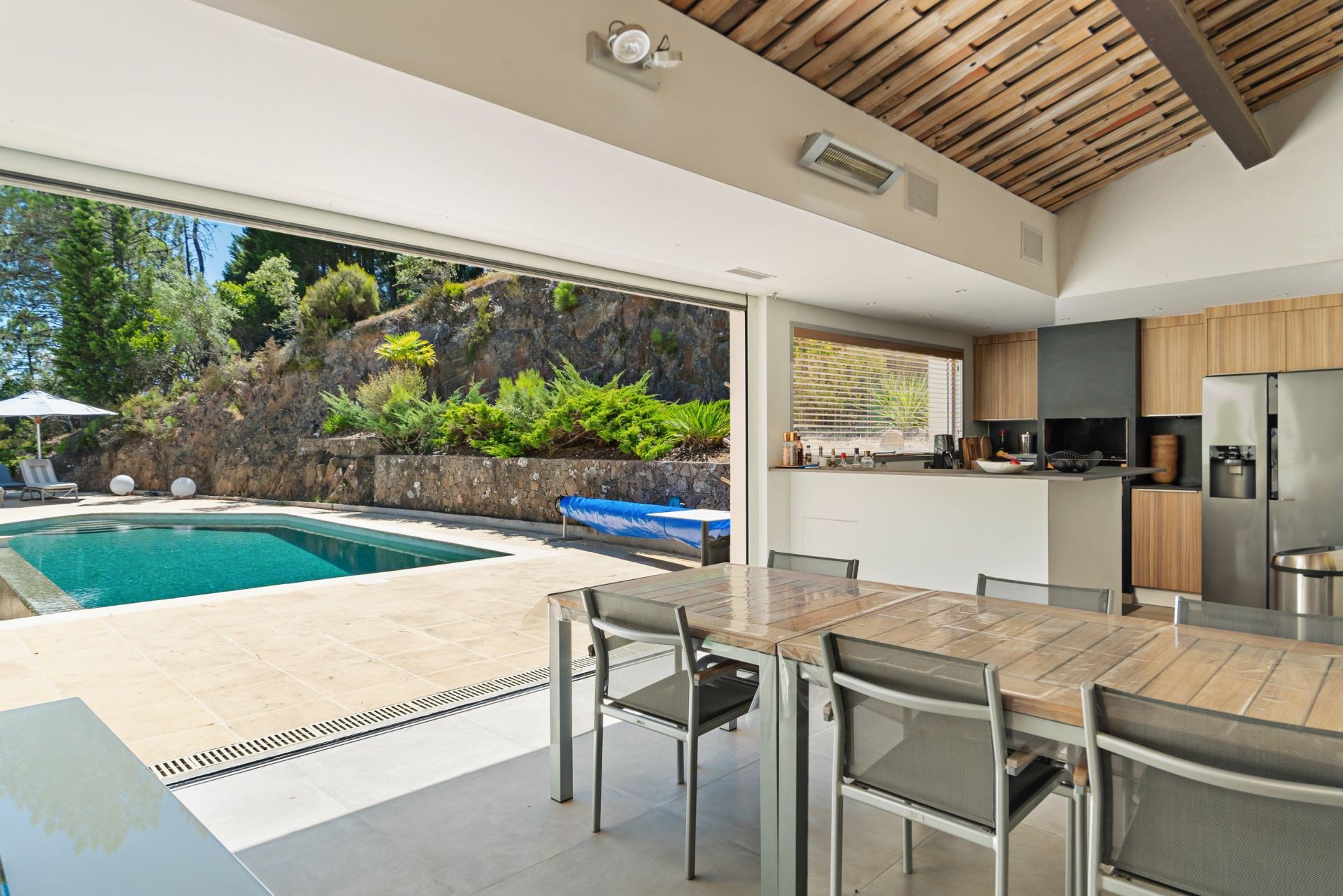 villa 7 Rooms for sale on LES ADRETS DE L ESTEREL (83600)