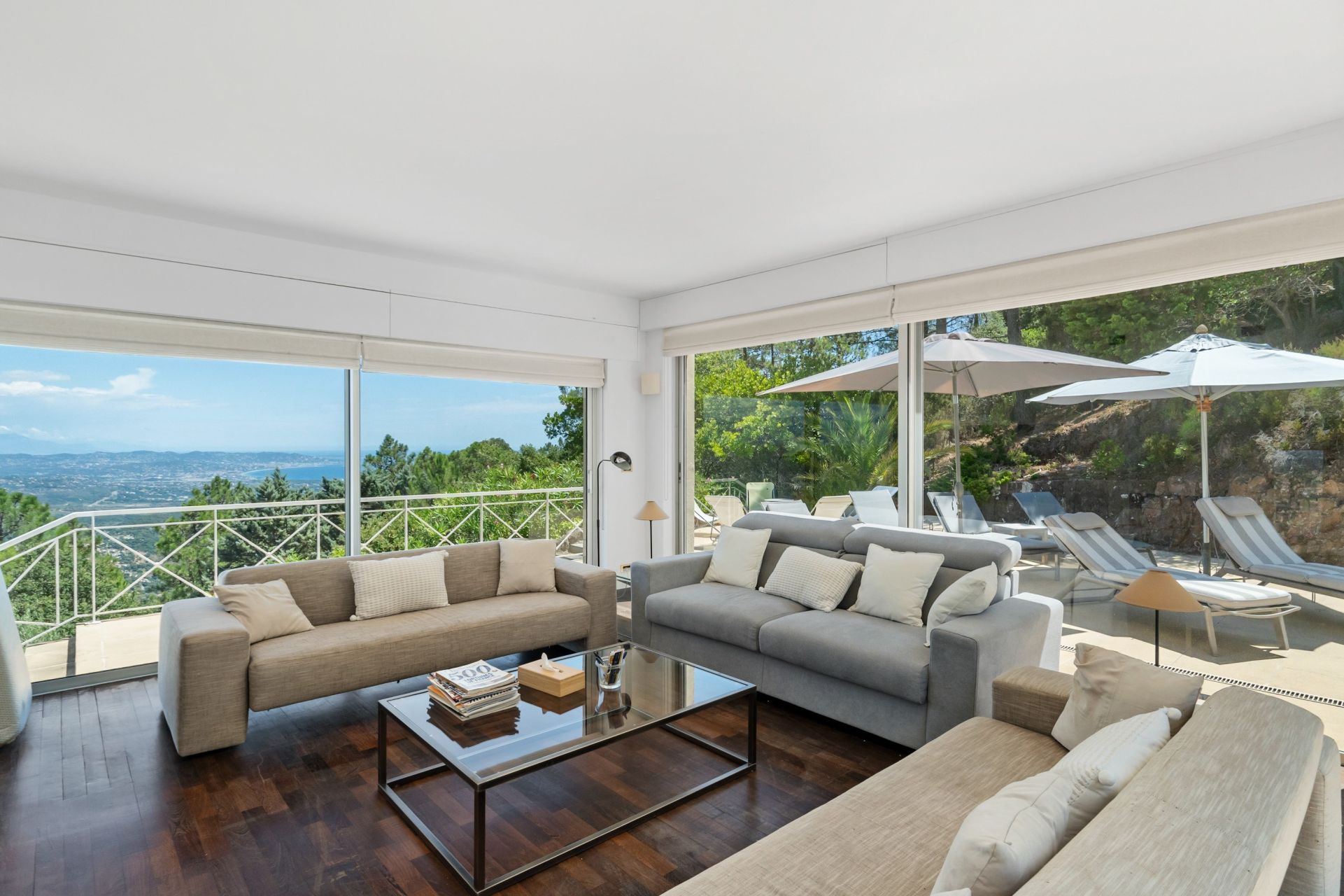 villa 7 Rooms for sale on LES ADRETS DE L ESTEREL (83600)