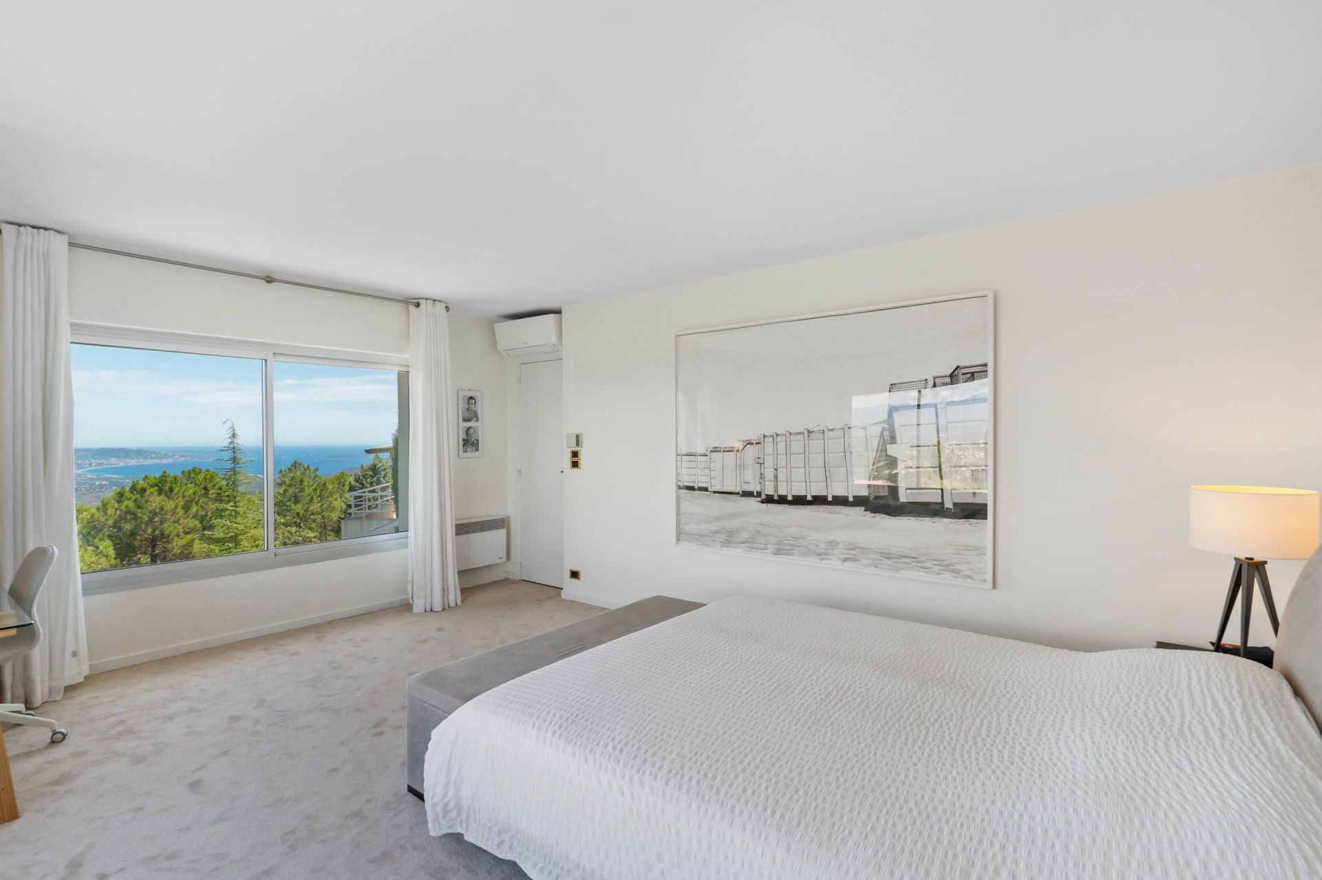 villa 7 Rooms for sale on LES ADRETS DE L ESTEREL (83600)