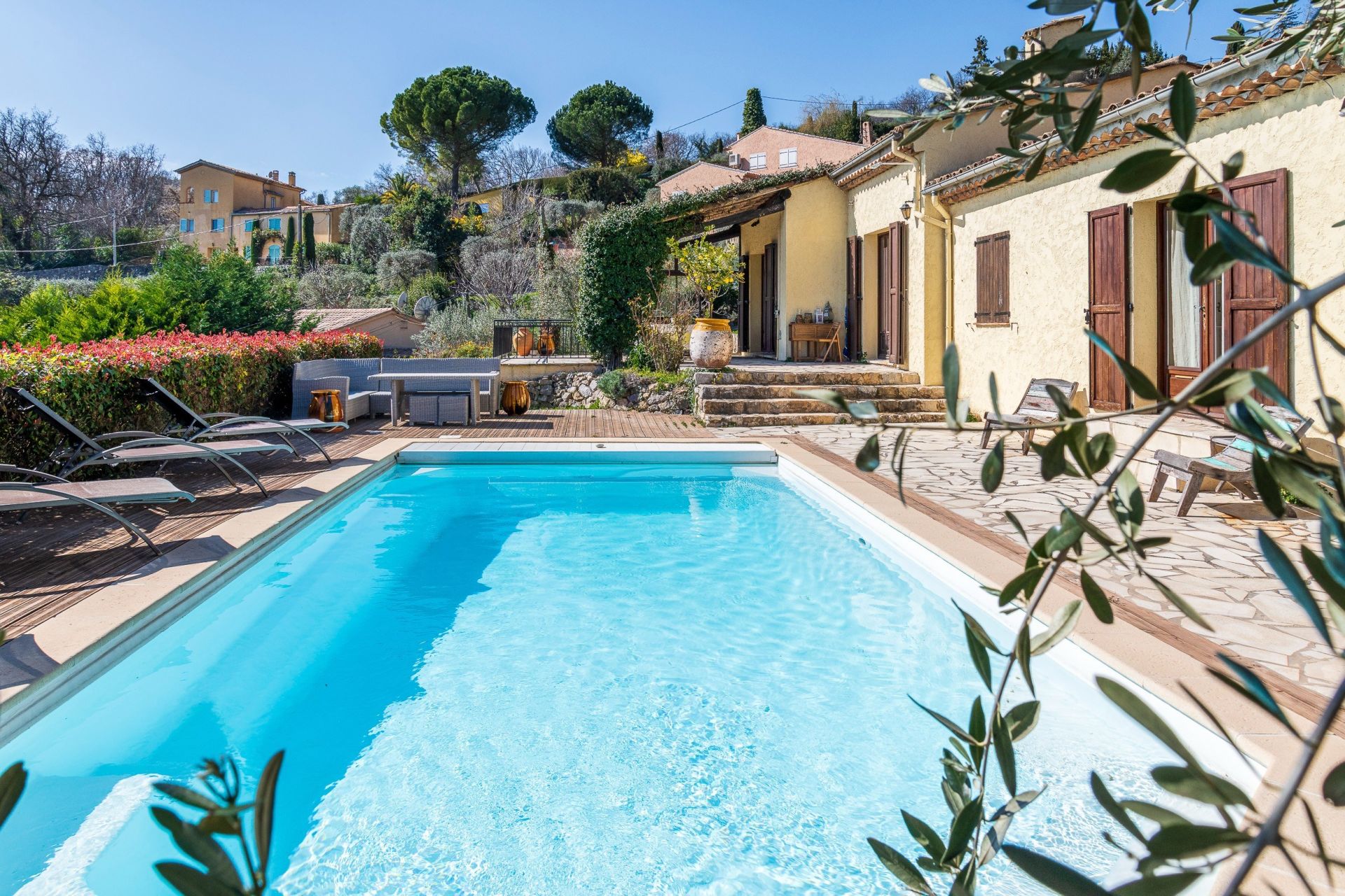 provencal house 7 Rooms for sale on VENCE (06140)