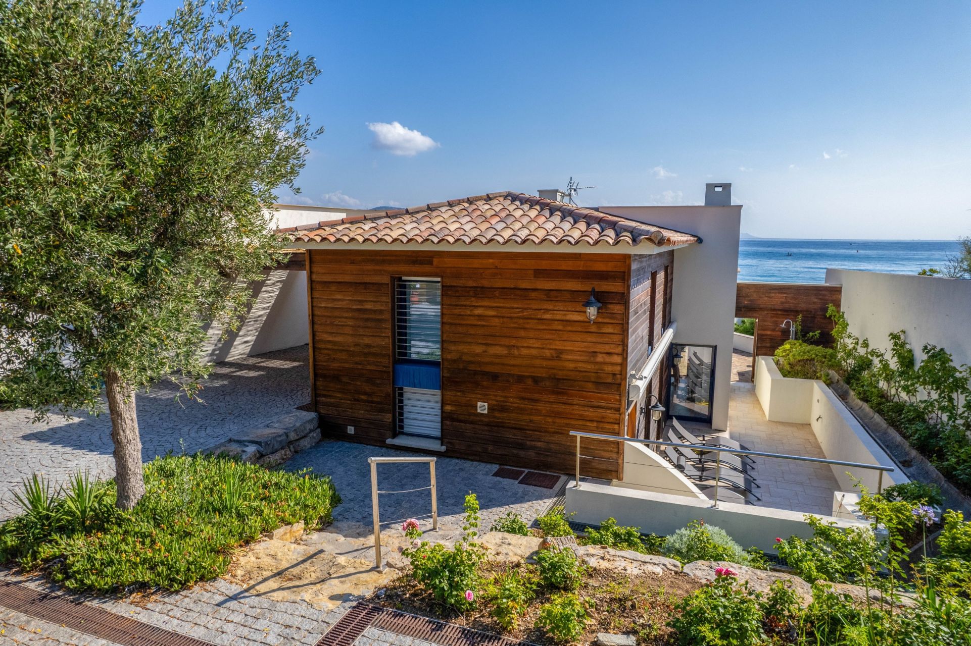 house 6 Rooms for sale on STE MAXIME (83120)