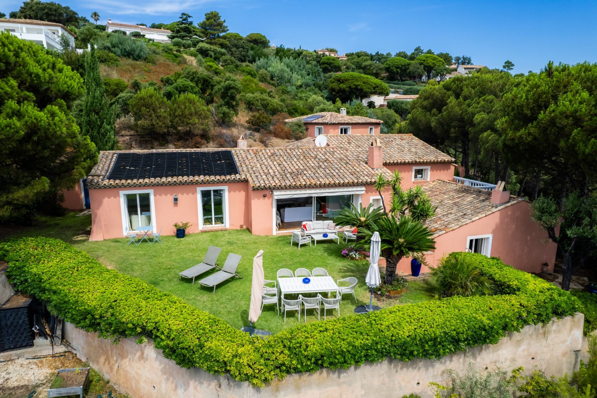 maison provençale 10 Pièces en vente sur STE MAXIME (83120)