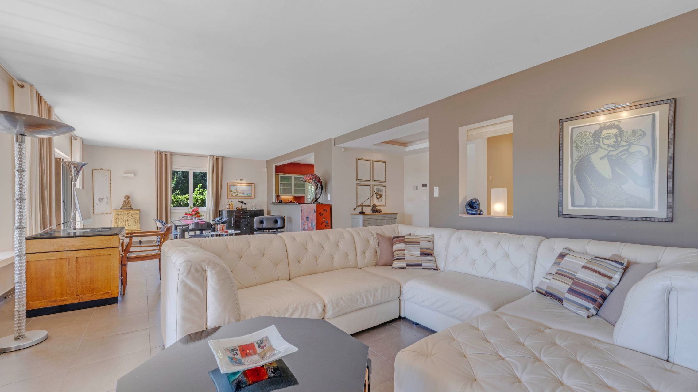 villa 8 Rooms for sale on GRIMAUD (83310)
