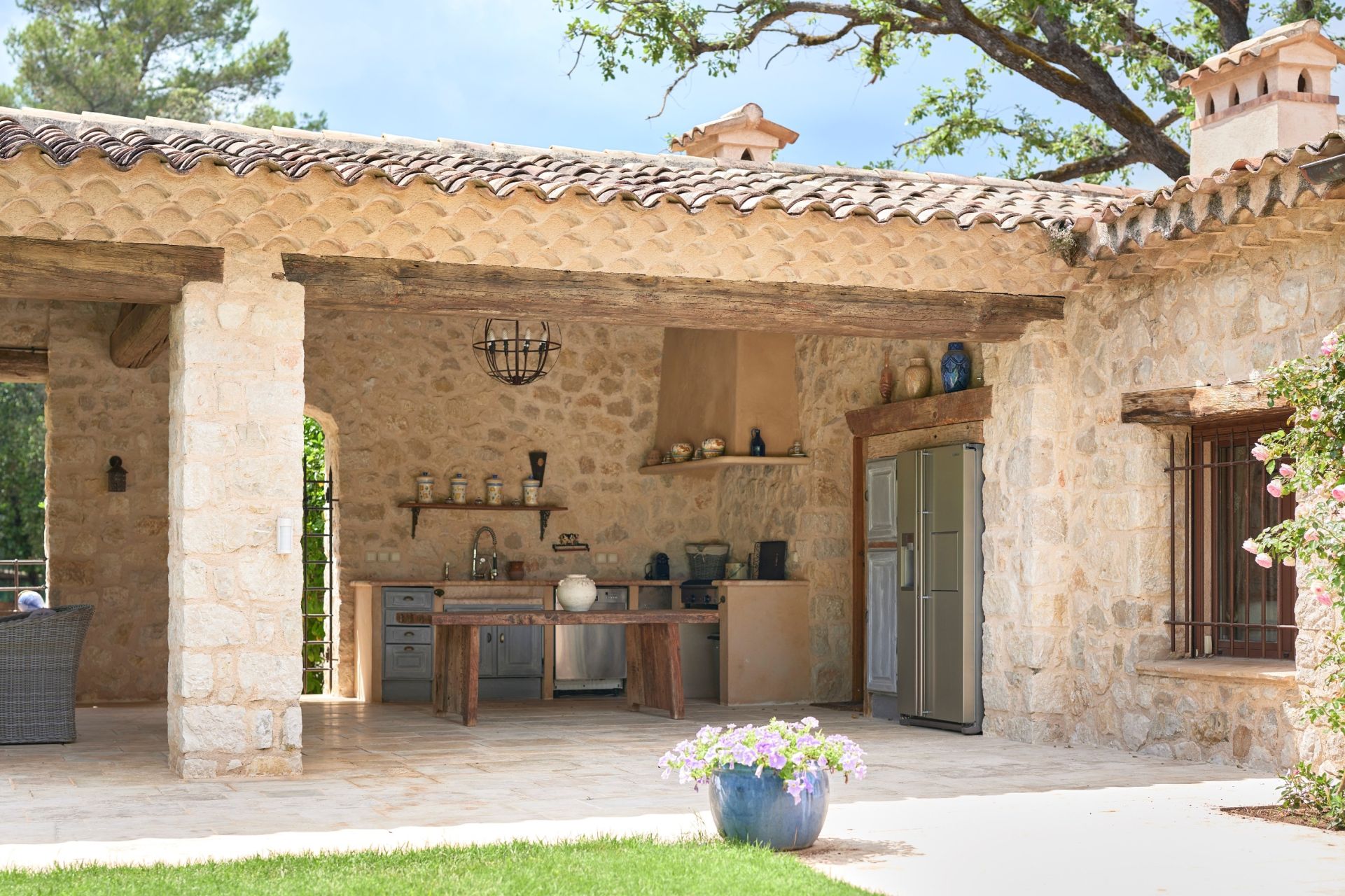 maison provençale 14 Pièces en vente sur ROQUEFORT LES PINS (06330)