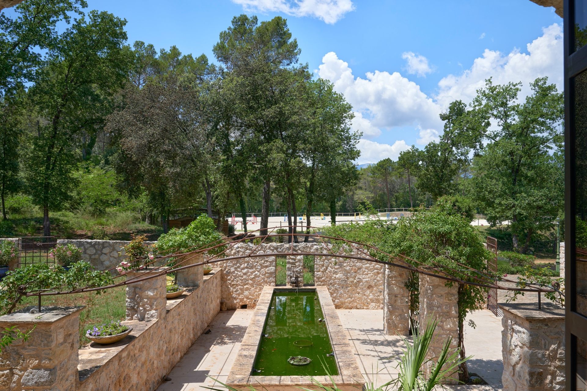 maison provençale 14 Pièces en vente sur ROQUEFORT LES PINS (06330)