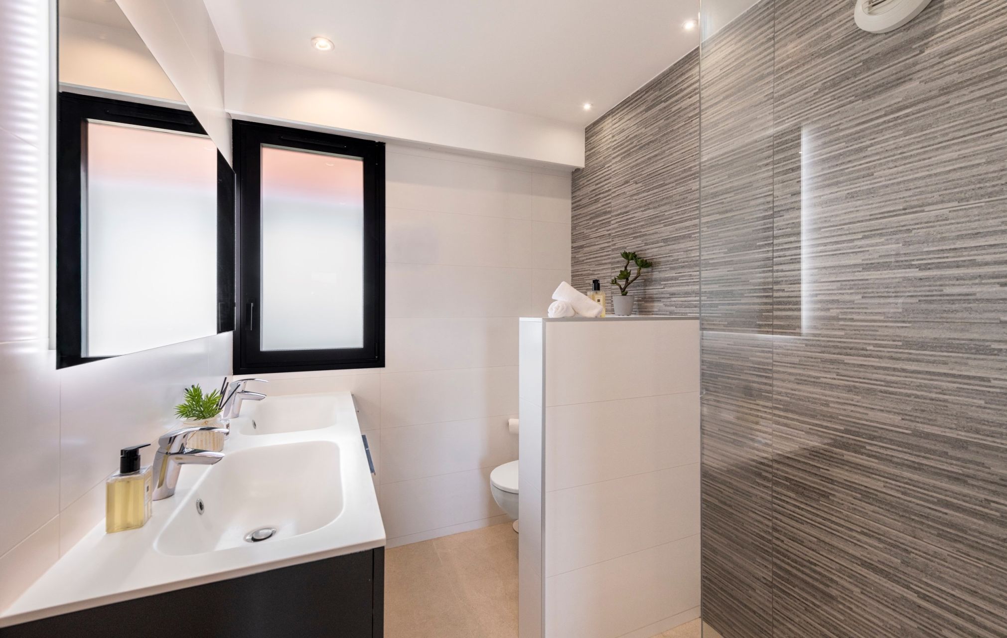 apartment 3 Rooms for sale on NICE (06000)