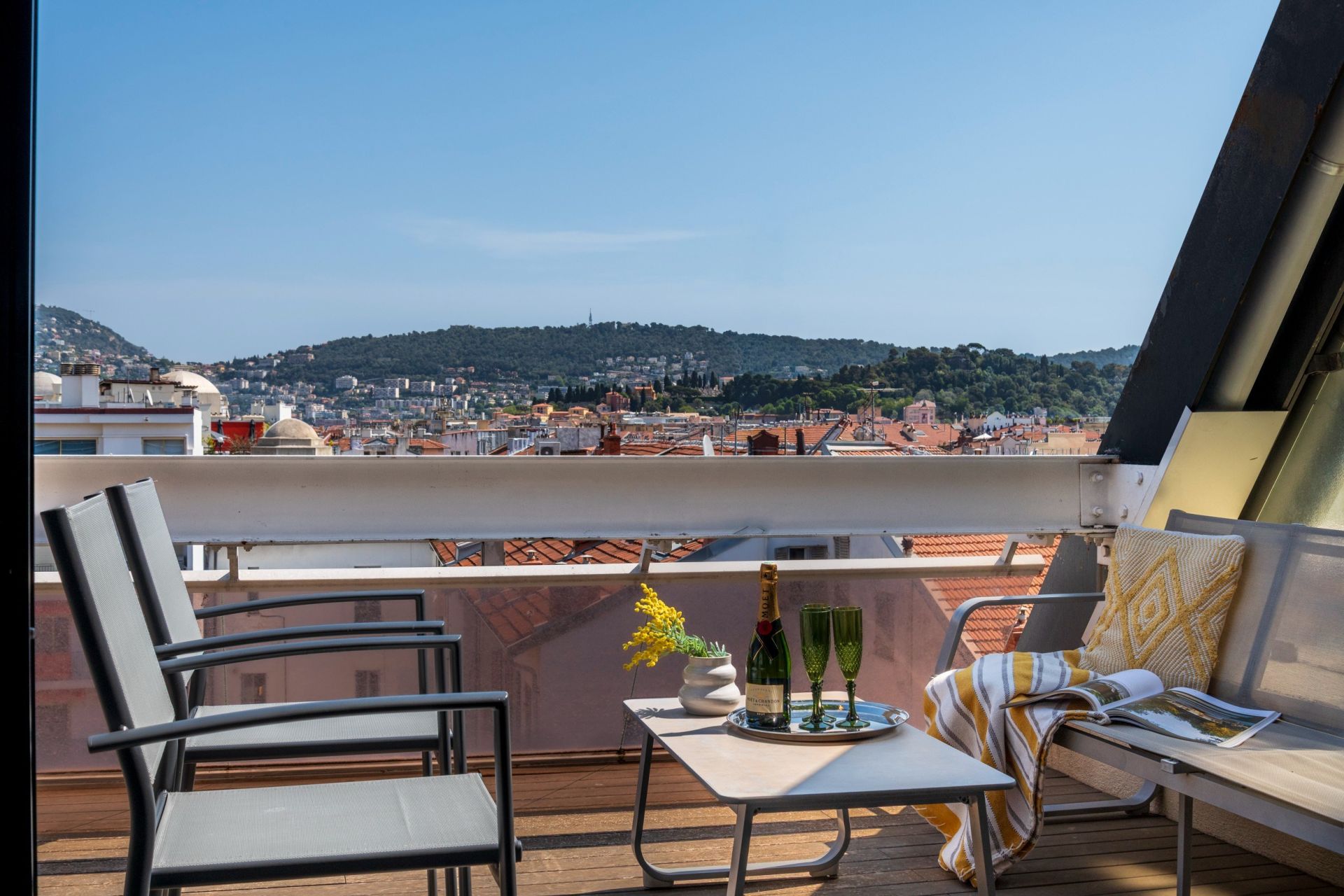 apartment 3 Rooms for sale on NICE (06000)