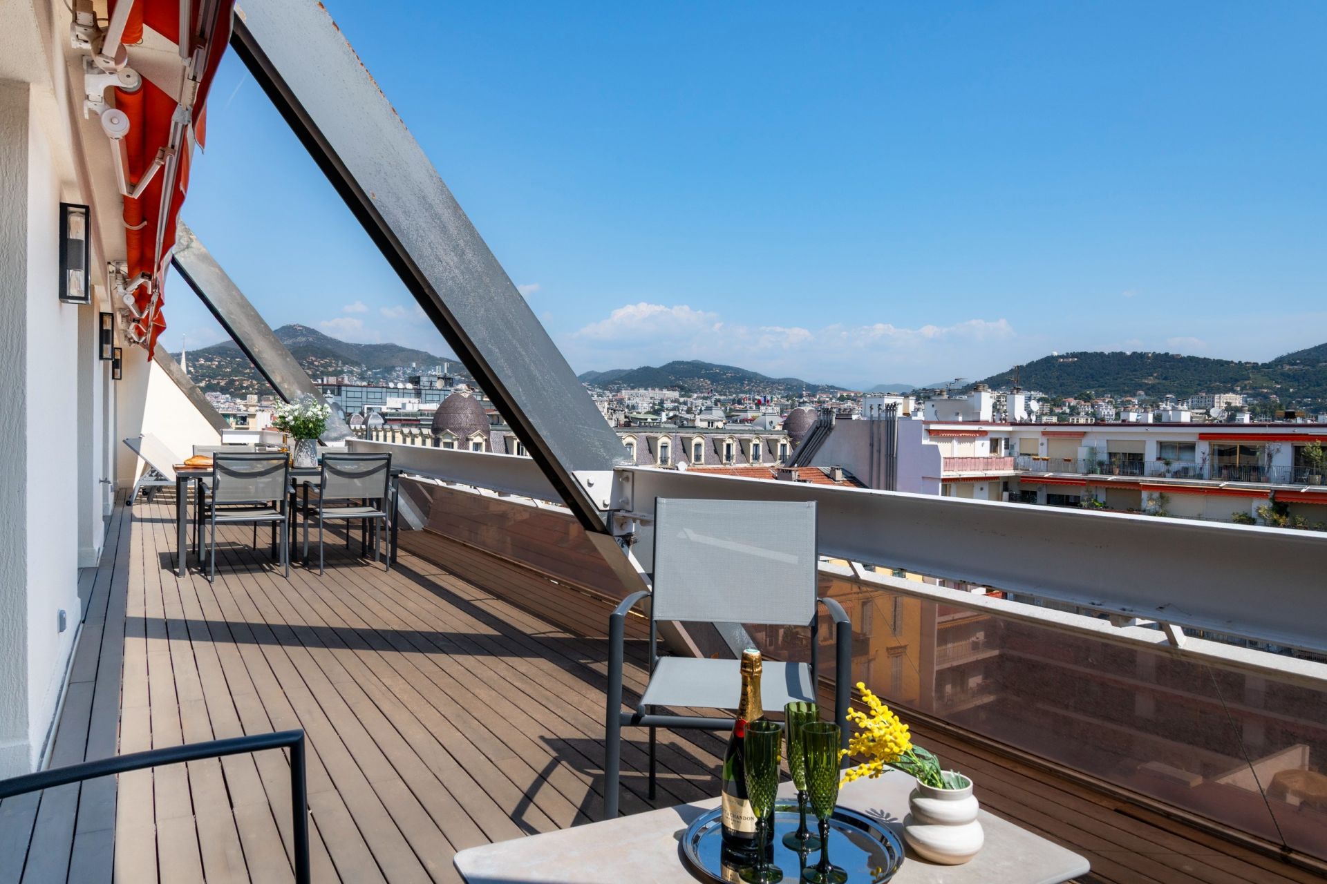 apartment 3 Rooms for sale on NICE (06000)