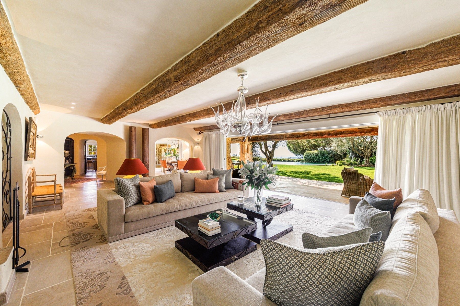 maison provençale 11 Pièces en vente sur LA COLLE SUR LOUP (06480)