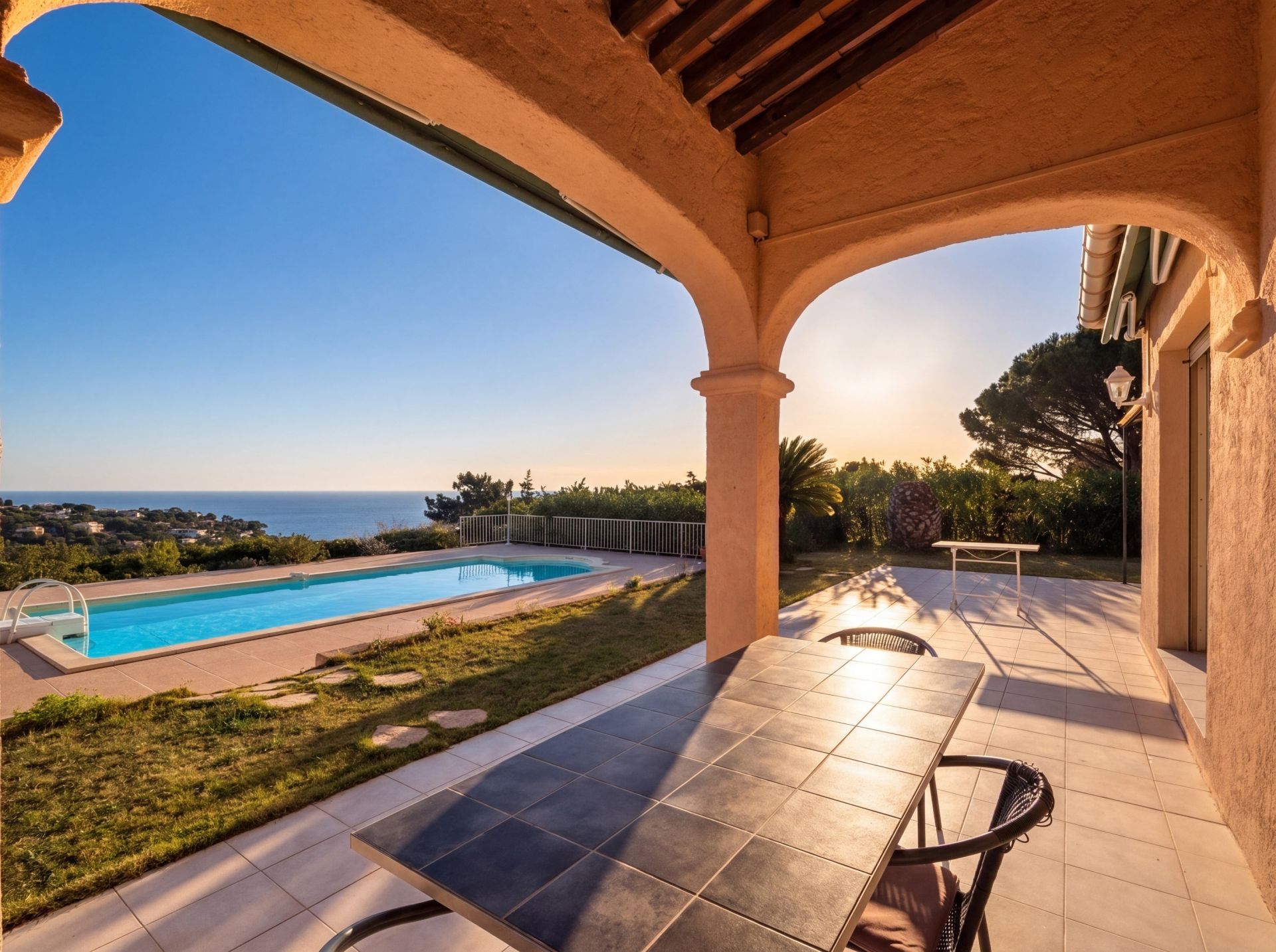 villa 5 Pièces en vente sur LES ISSAMBRES (83380)