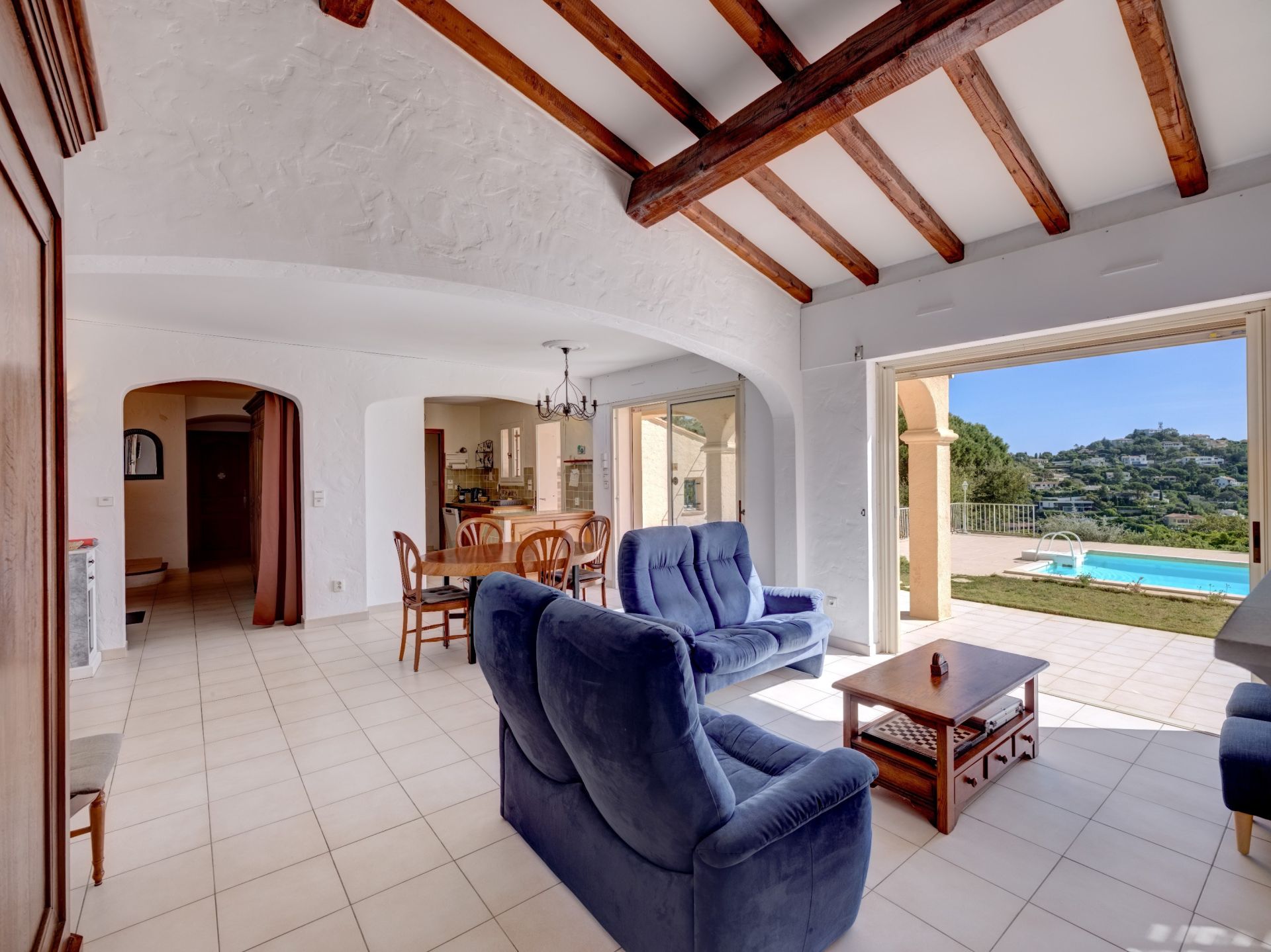 villa 5 Pièces en vente sur LES ISSAMBRES (83380)