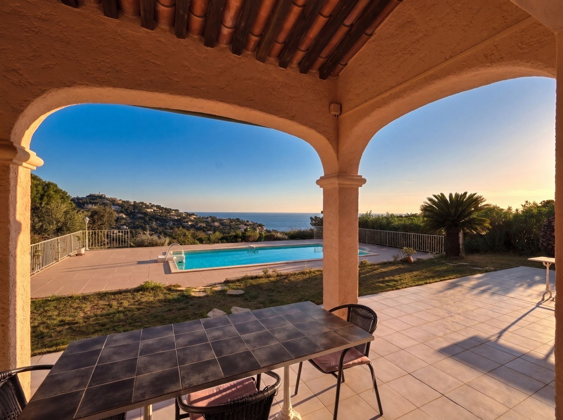 villa 5 Pièces en vente sur LES ISSAMBRES (83380)