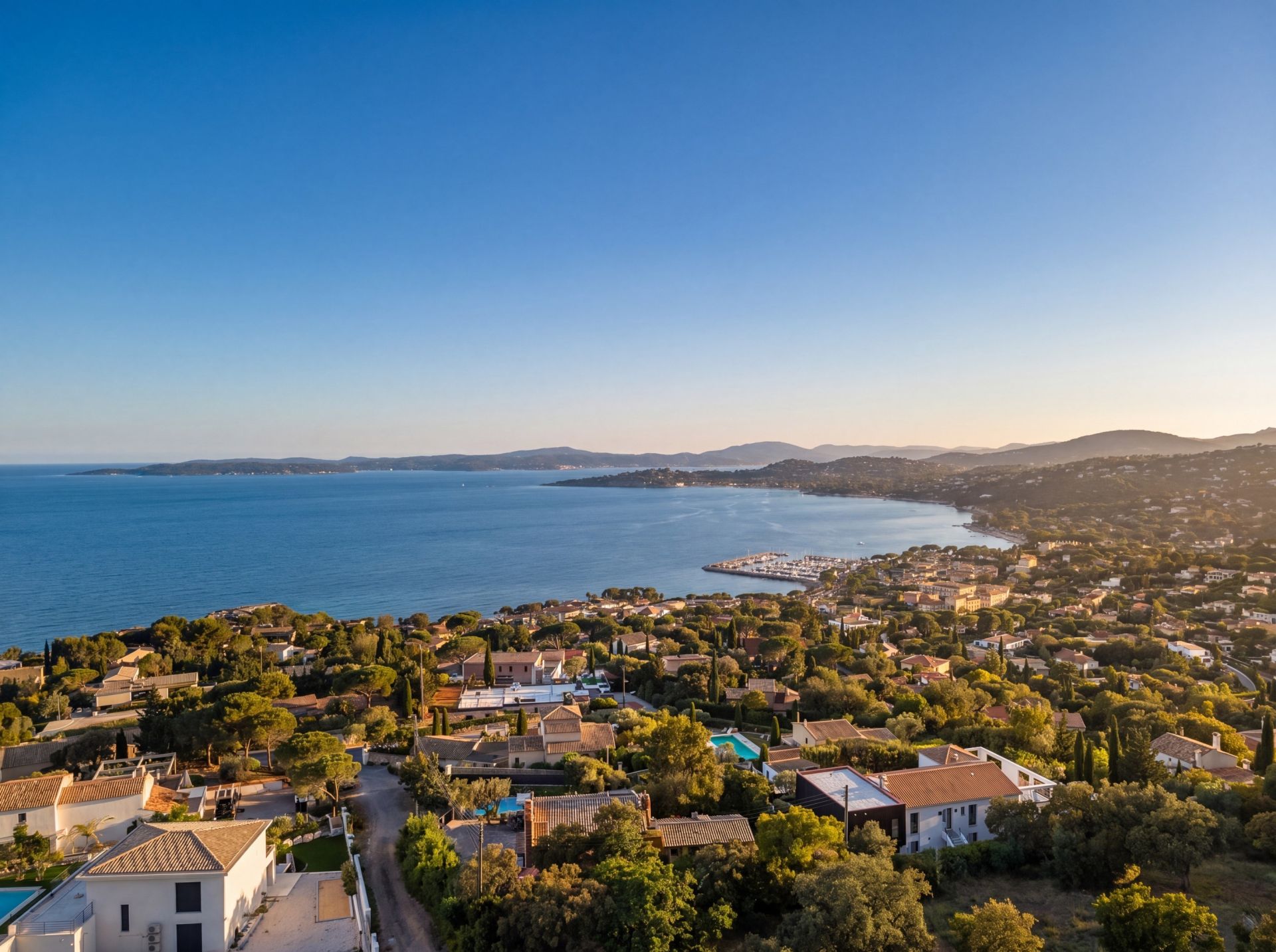 villa 5 Pièces en vente sur LES ISSAMBRES (83380)