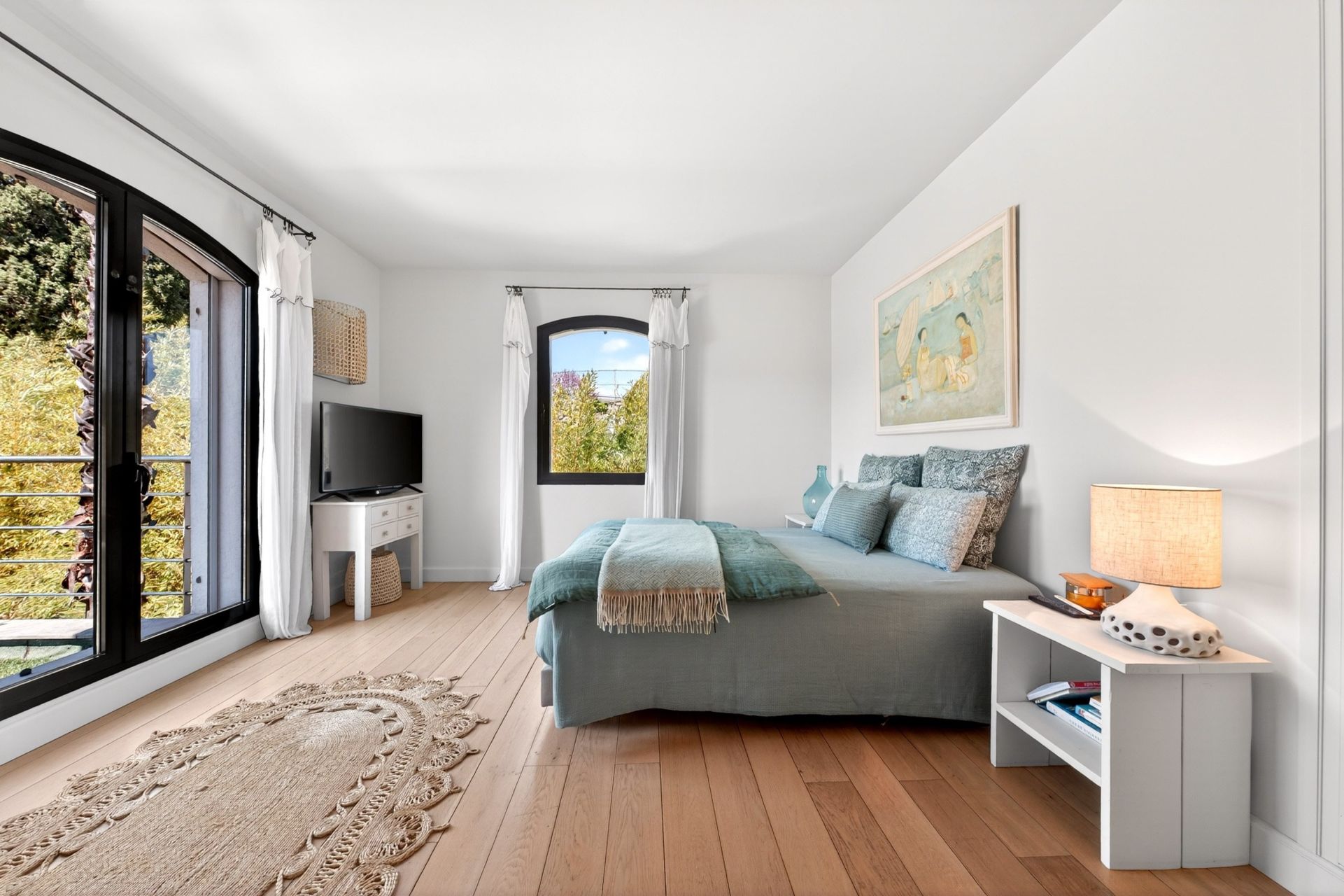 villa 16 Pièces en vente sur VALBONNE (06560)