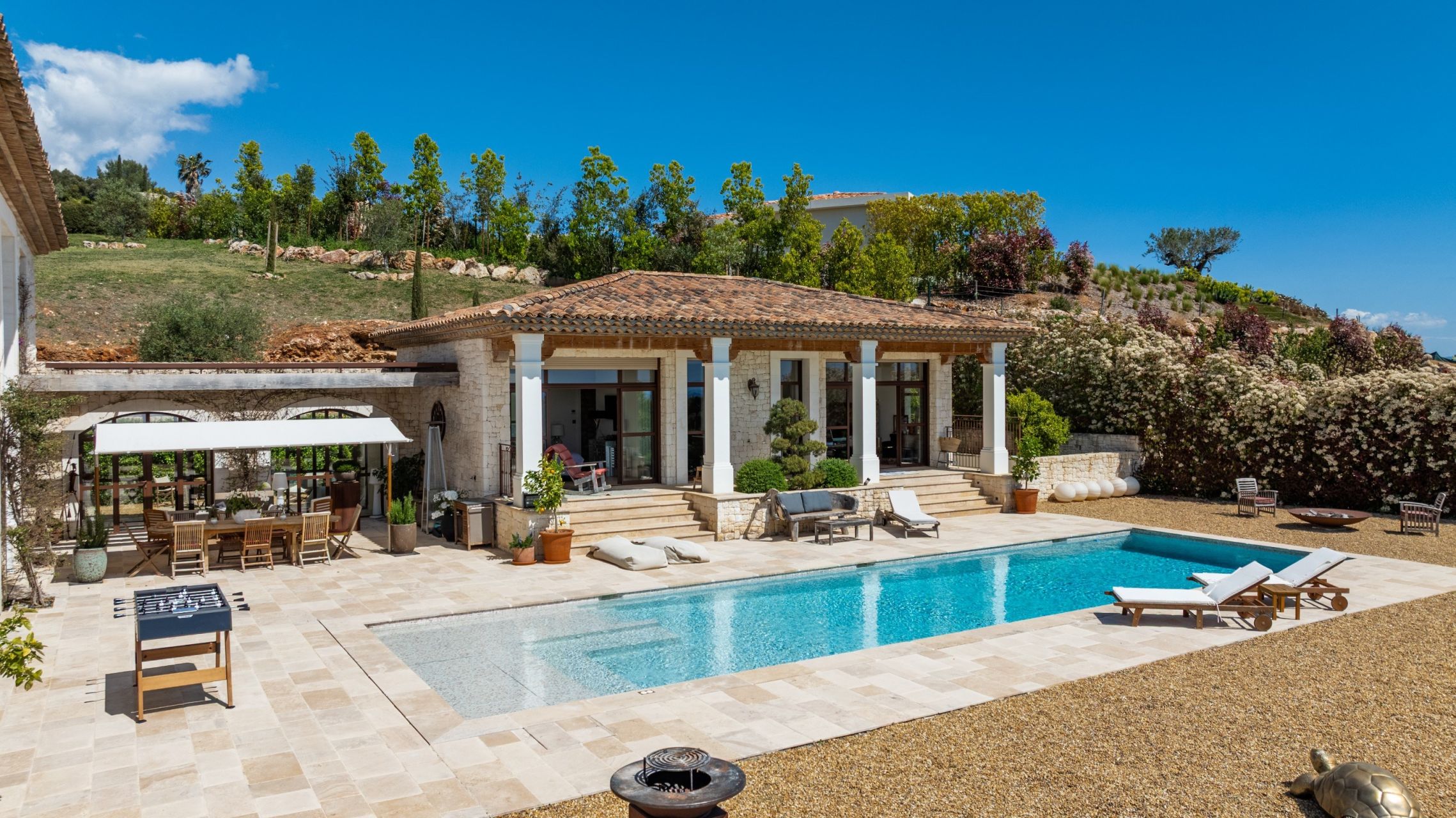 villa 7 Rooms for sale on ROQUEFORT LES PINS (06330)