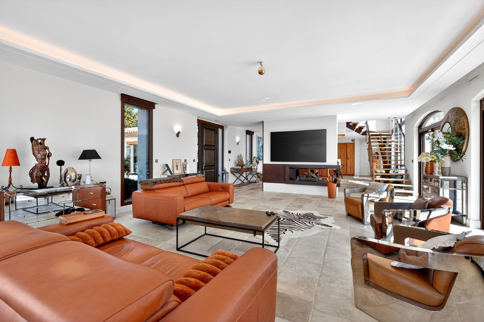 villa 7 Rooms for sale on ROQUEFORT LES PINS (06330)