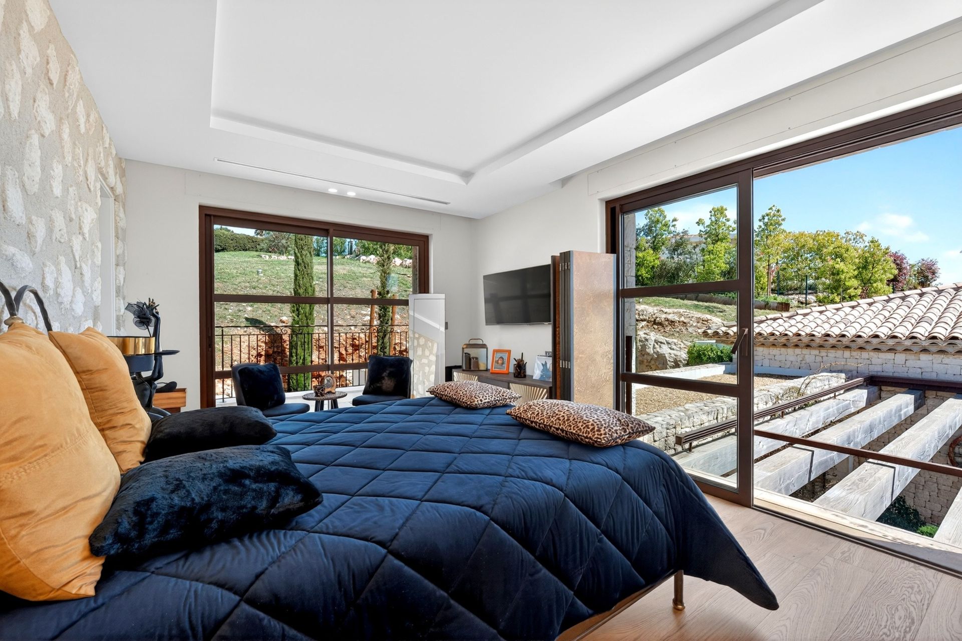 villa 7 Pièces en vente sur ROQUEFORT LES PINS (06330)