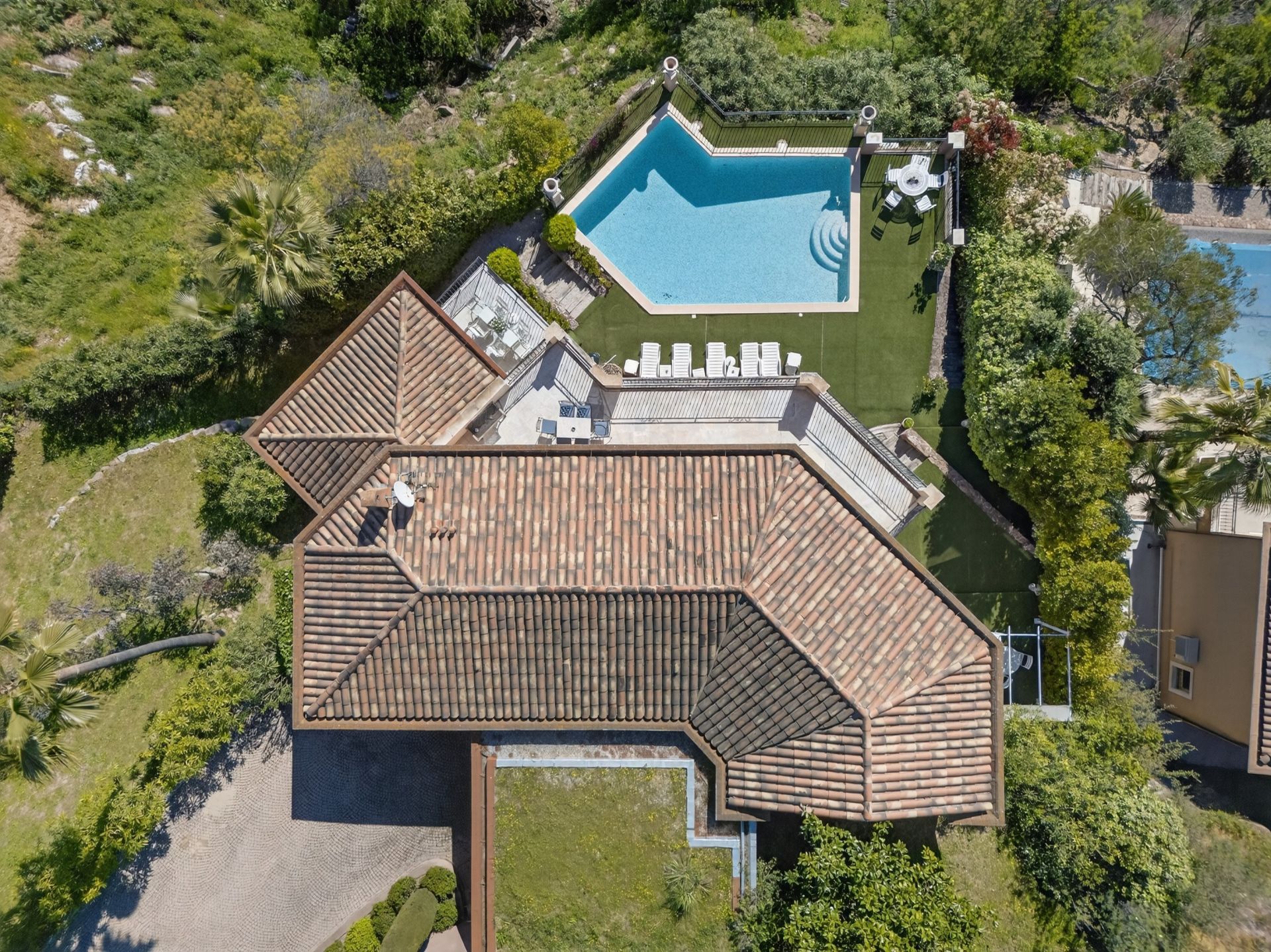 villa 6 Pièces en vente sur MANDELIEU LA NAPOULE (06210)