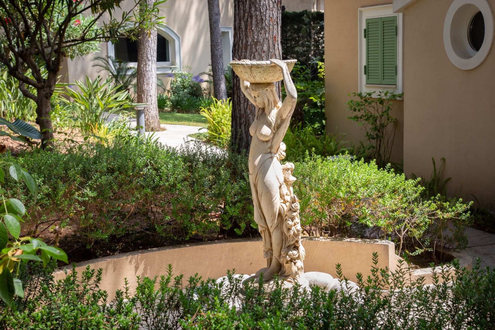 villa 15 Rooms for sale on ST JEAN CAP FERRAT (06230)