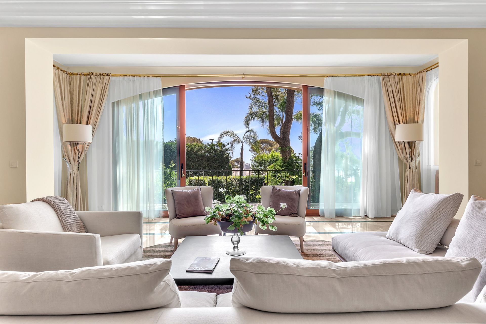 villa 15 Pièces en vente sur ST JEAN CAP FERRAT (06230)