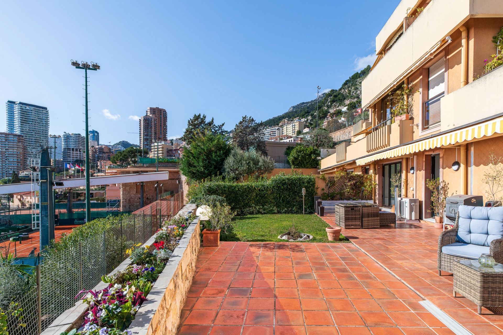 apartment 3 Rooms for sale on ROQUEBRUNE CAP MARTIN (06190)