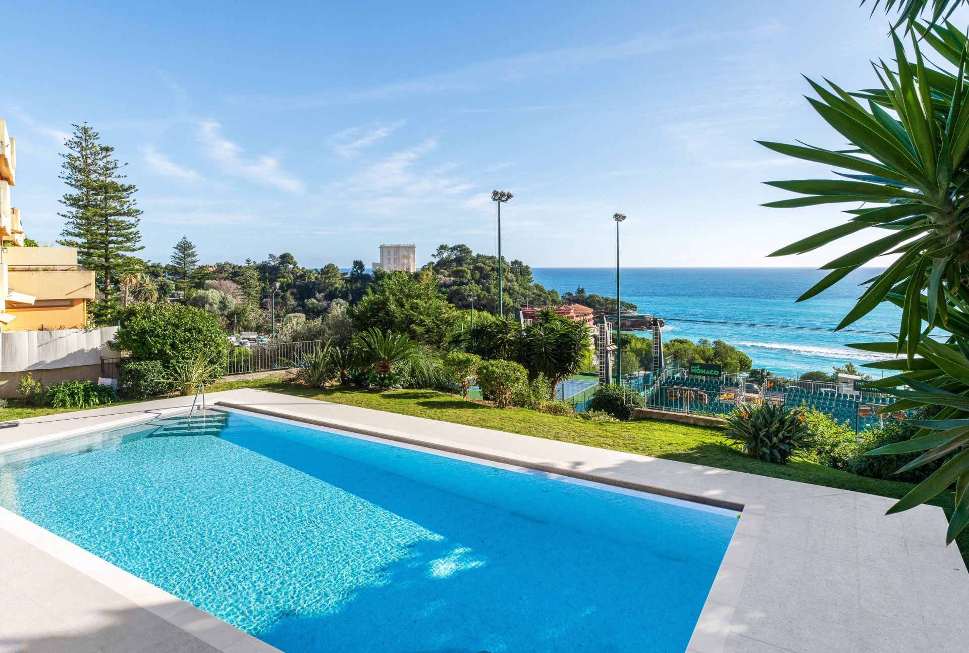 apartment 3 Rooms for sale on ROQUEBRUNE CAP MARTIN (06190)