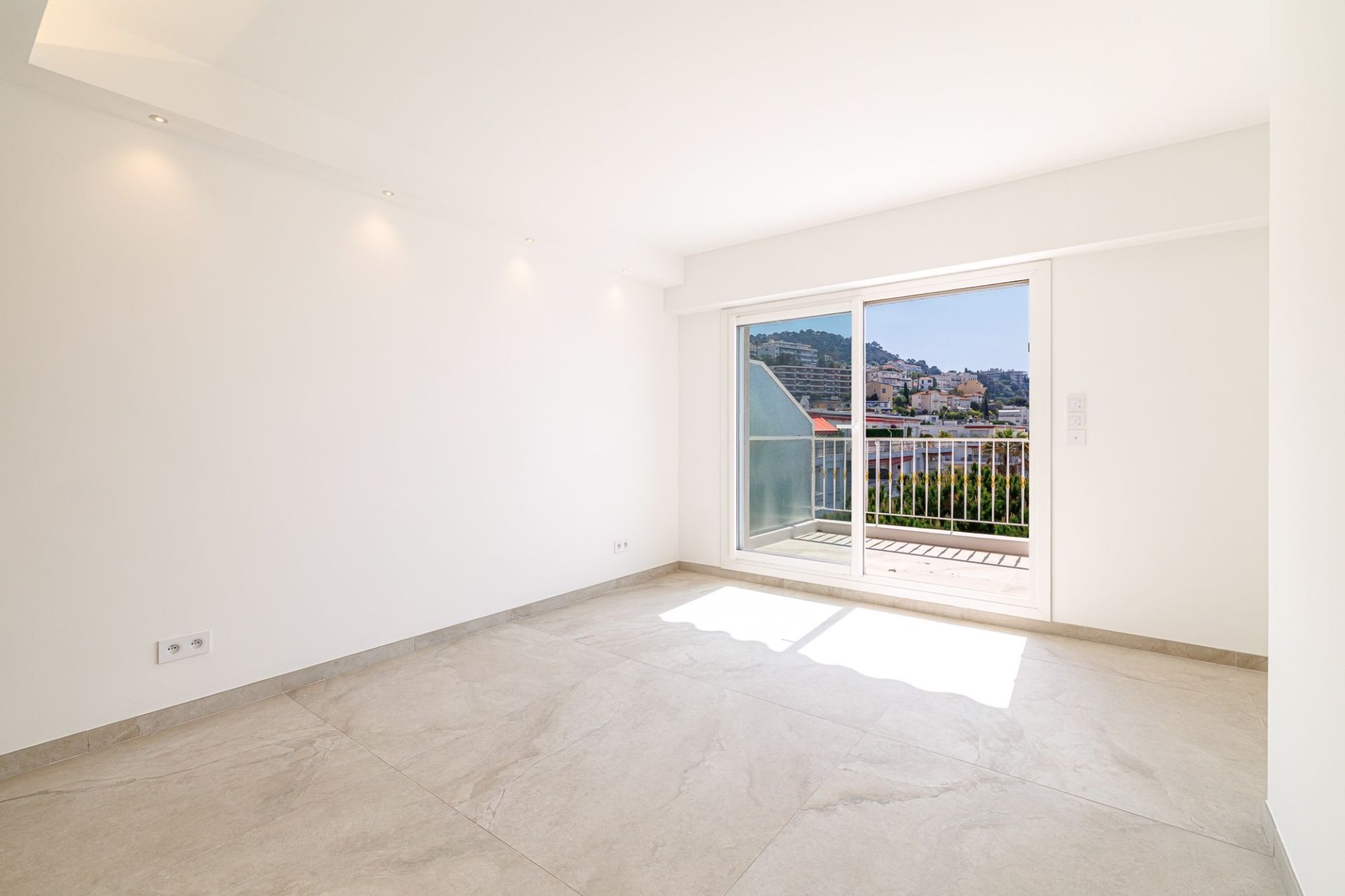 appartement 3 Pièces en vente sur NICE (06300)