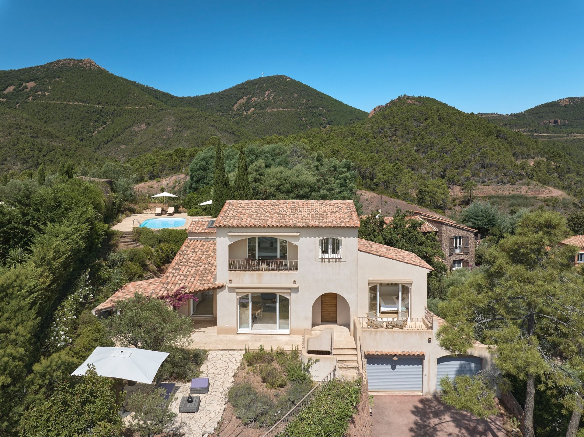 maison provençale 4 Pièces en vente sur THEOULE SUR MER (06590)