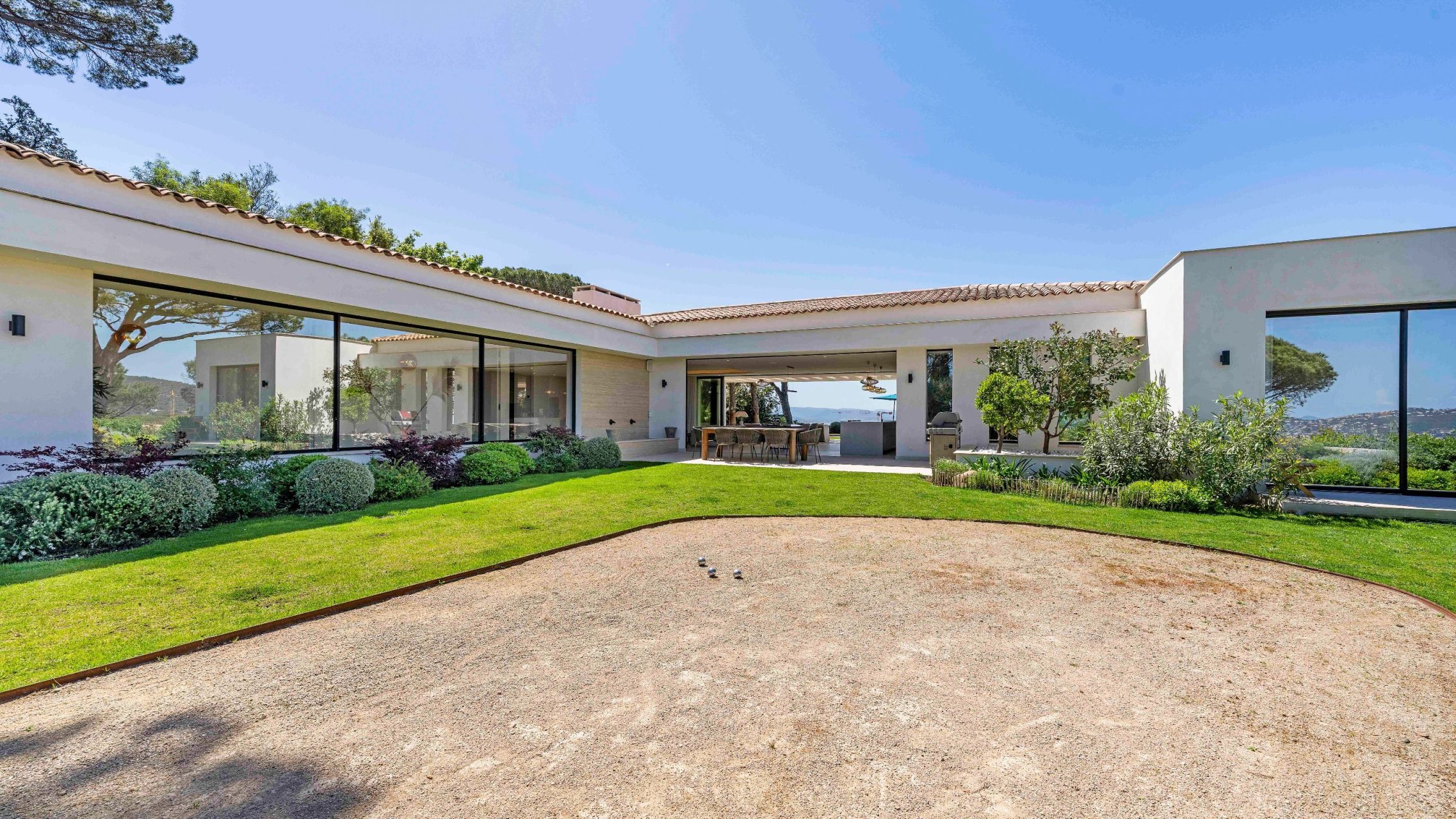 maison contemporaine 10 Pièces en vente sur STE MAXIME (83120)