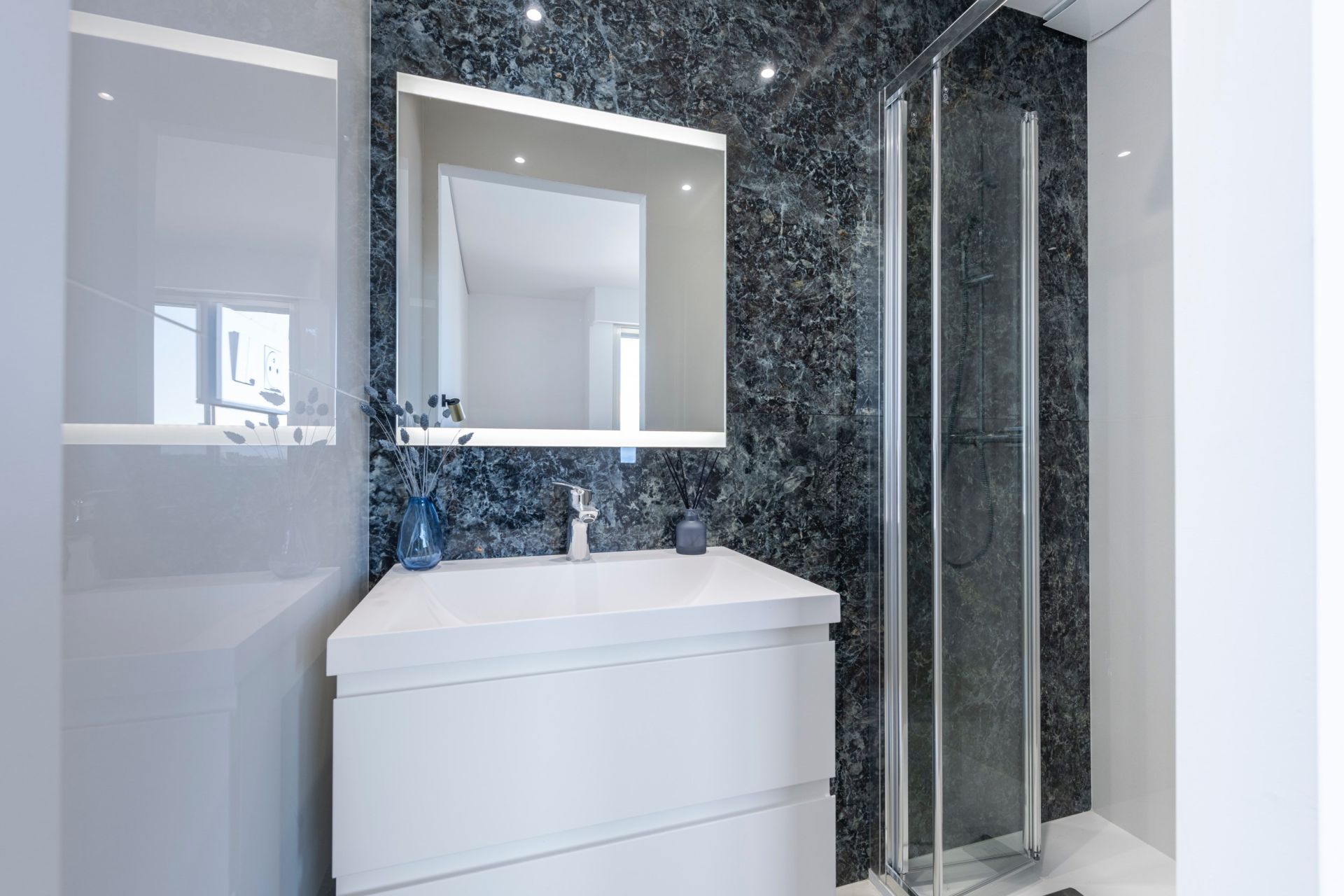 apartment 3 Rooms for sale on VILLEFRANCHE SUR MER (06230)