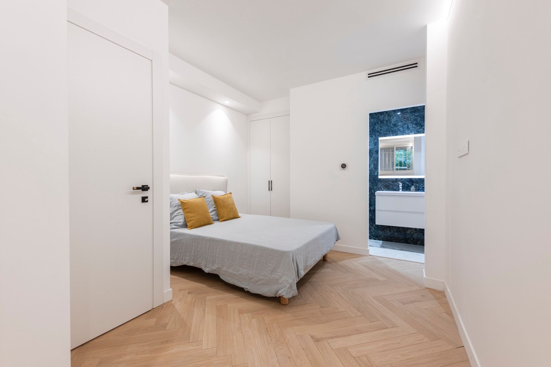 apartment 3 Rooms for sale on VILLEFRANCHE SUR MER (06230)