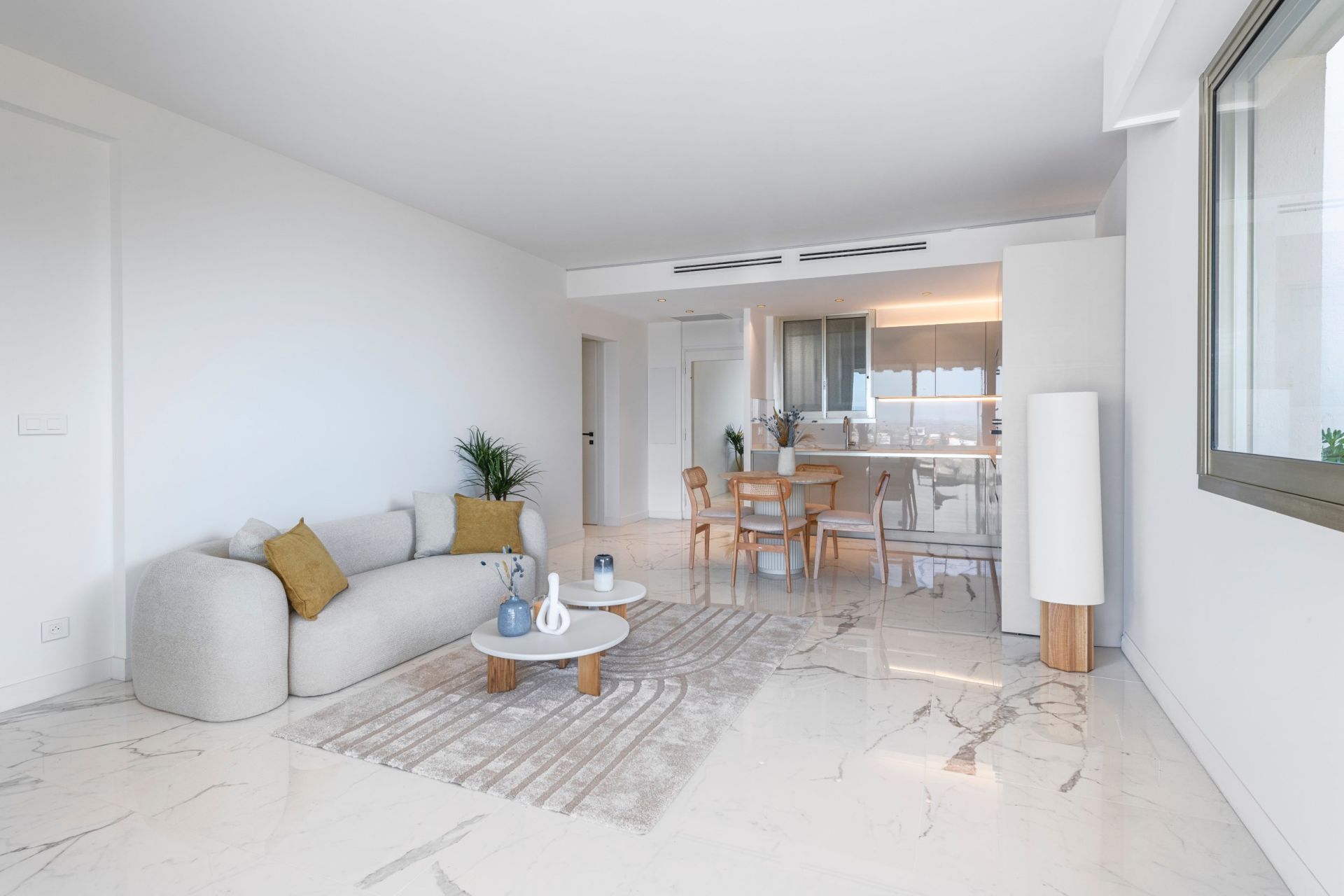 apartment 3 Rooms for sale on VILLEFRANCHE SUR MER (06230)
