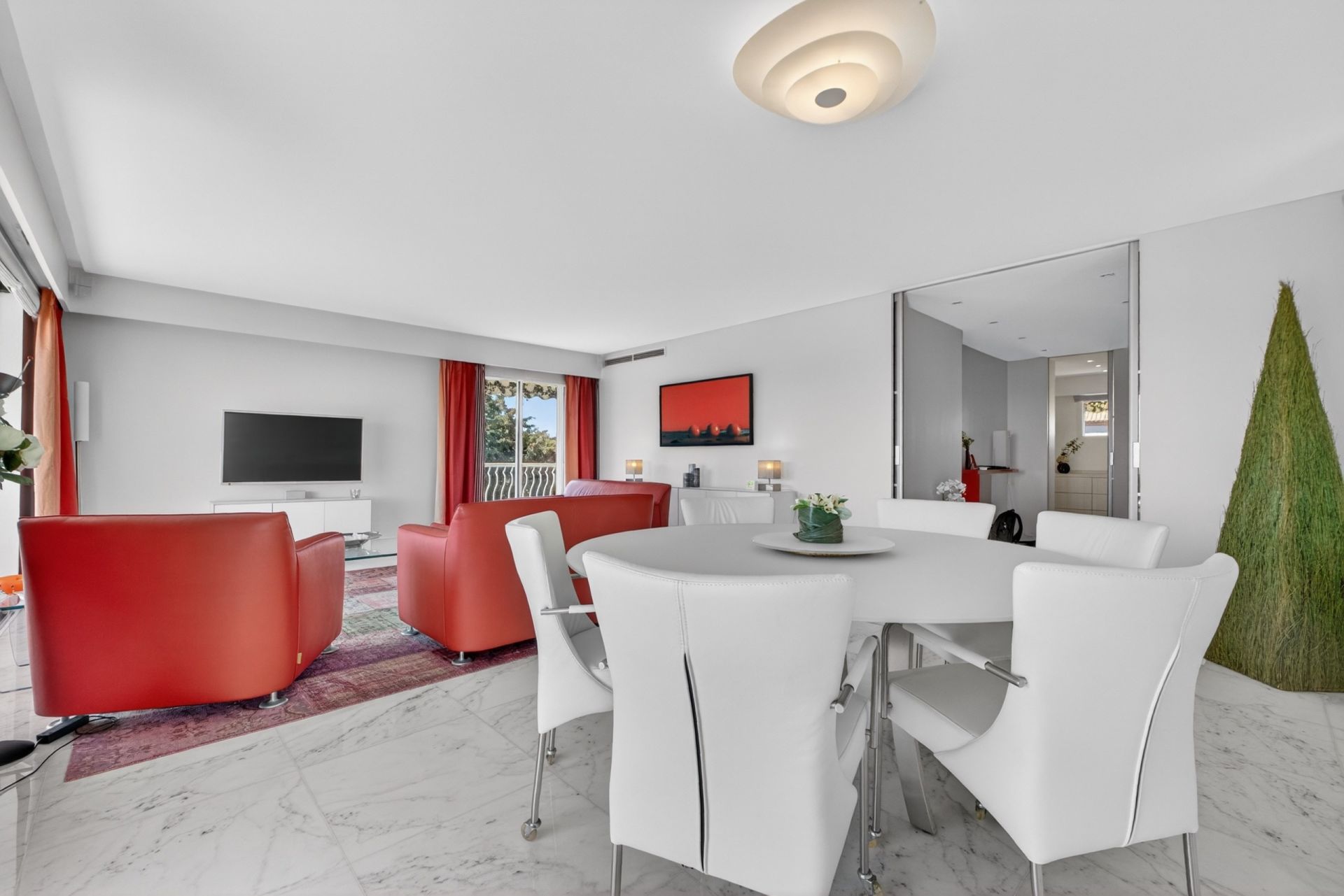 apartment 4 Rooms for sale on ANTIBES (06600)