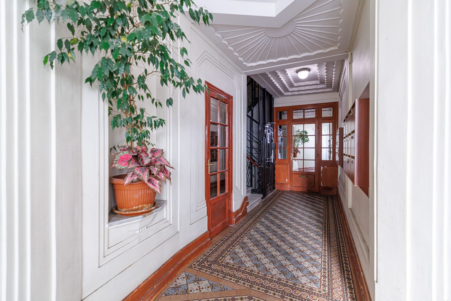 apartment 7 Rooms for sale on NICE (06000)