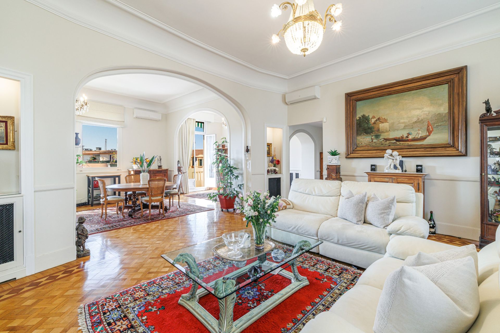 apartment 7 Rooms for sale on NICE (06000)