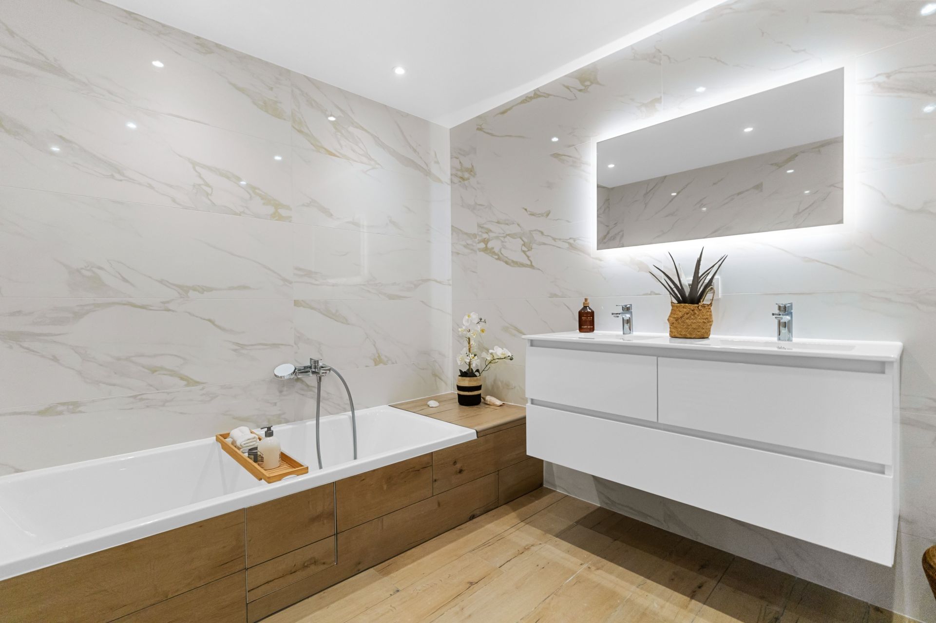 apartment 4 Rooms for sale on MANDELIEU LA NAPOULE (06210)