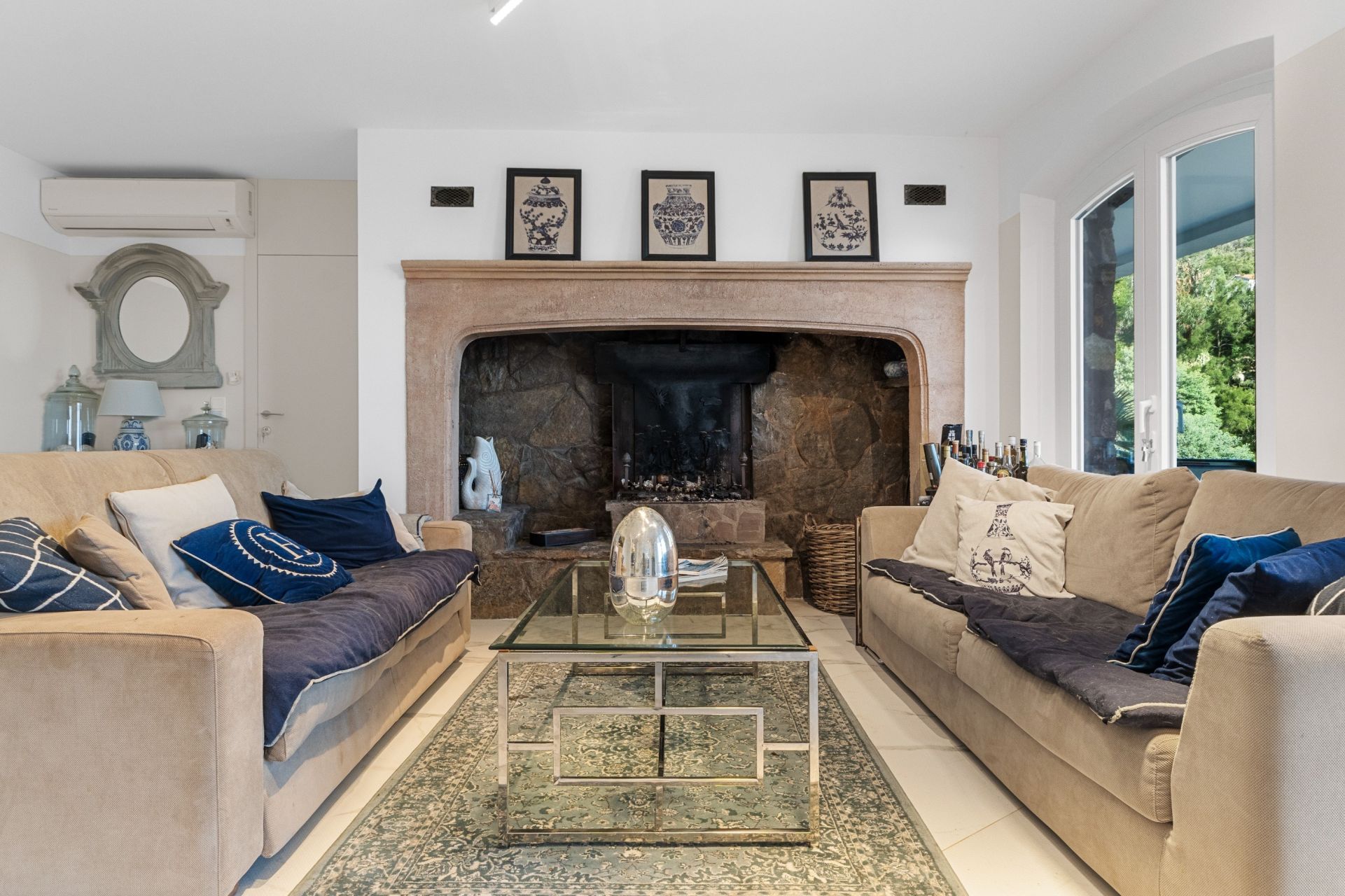 villa 6 Pièces en vente sur THEOULE SUR MER (06590)
