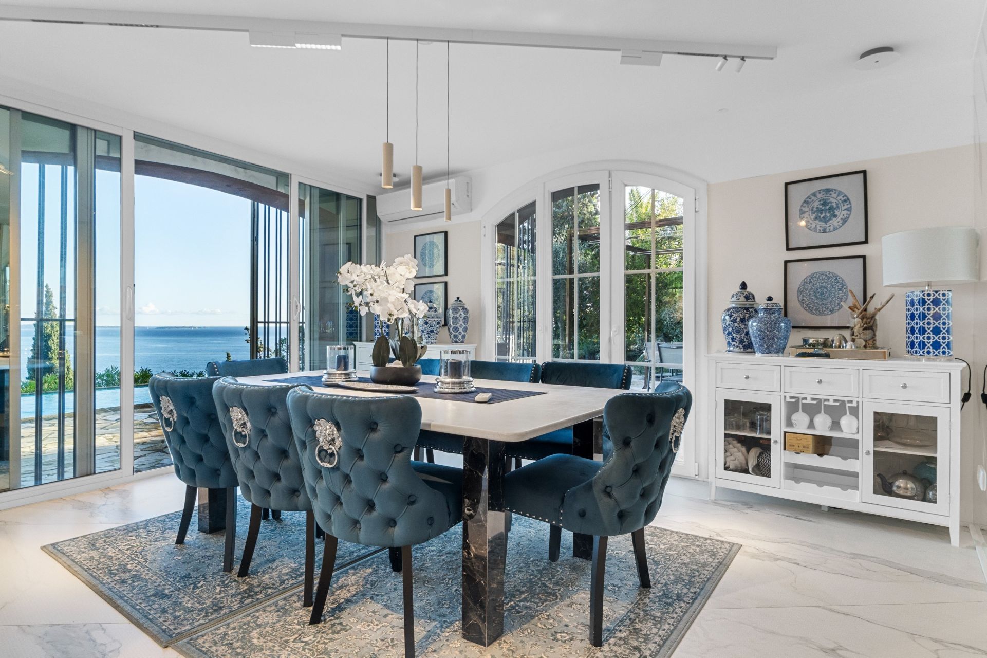 villa 6 Pièces en vente sur THEOULE SUR MER (06590)