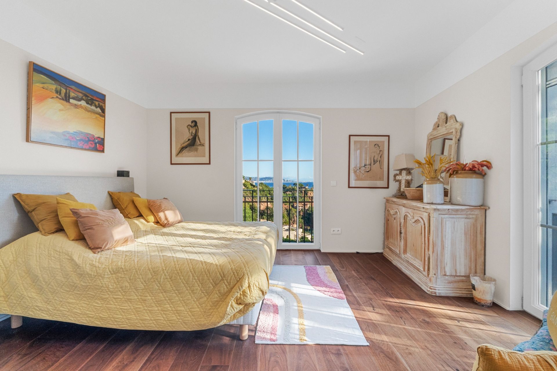 villa 6 Pièces en vente sur THEOULE SUR MER (06590)