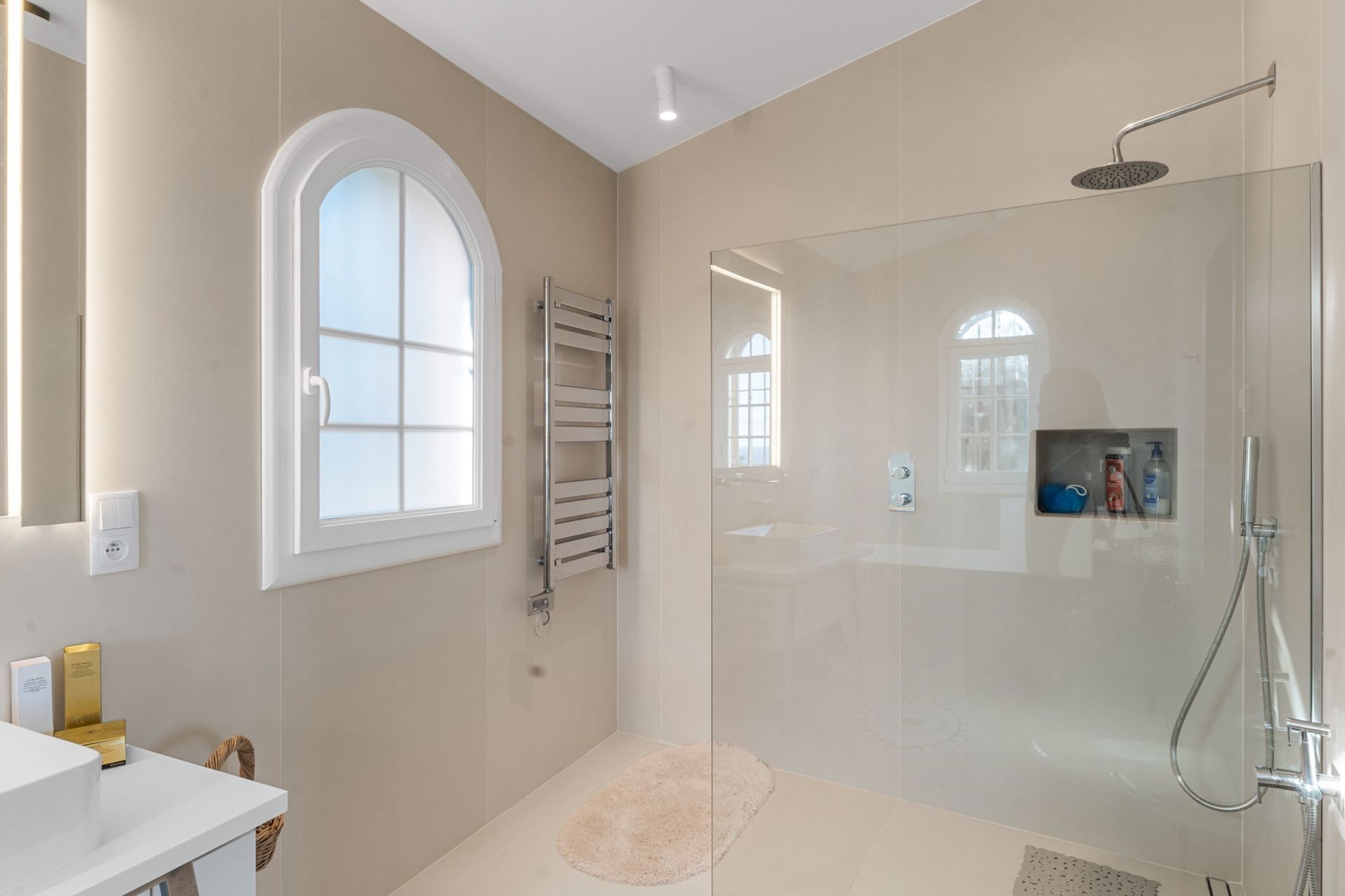 villa 6 Pièces en vente sur THEOULE SUR MER (06590)