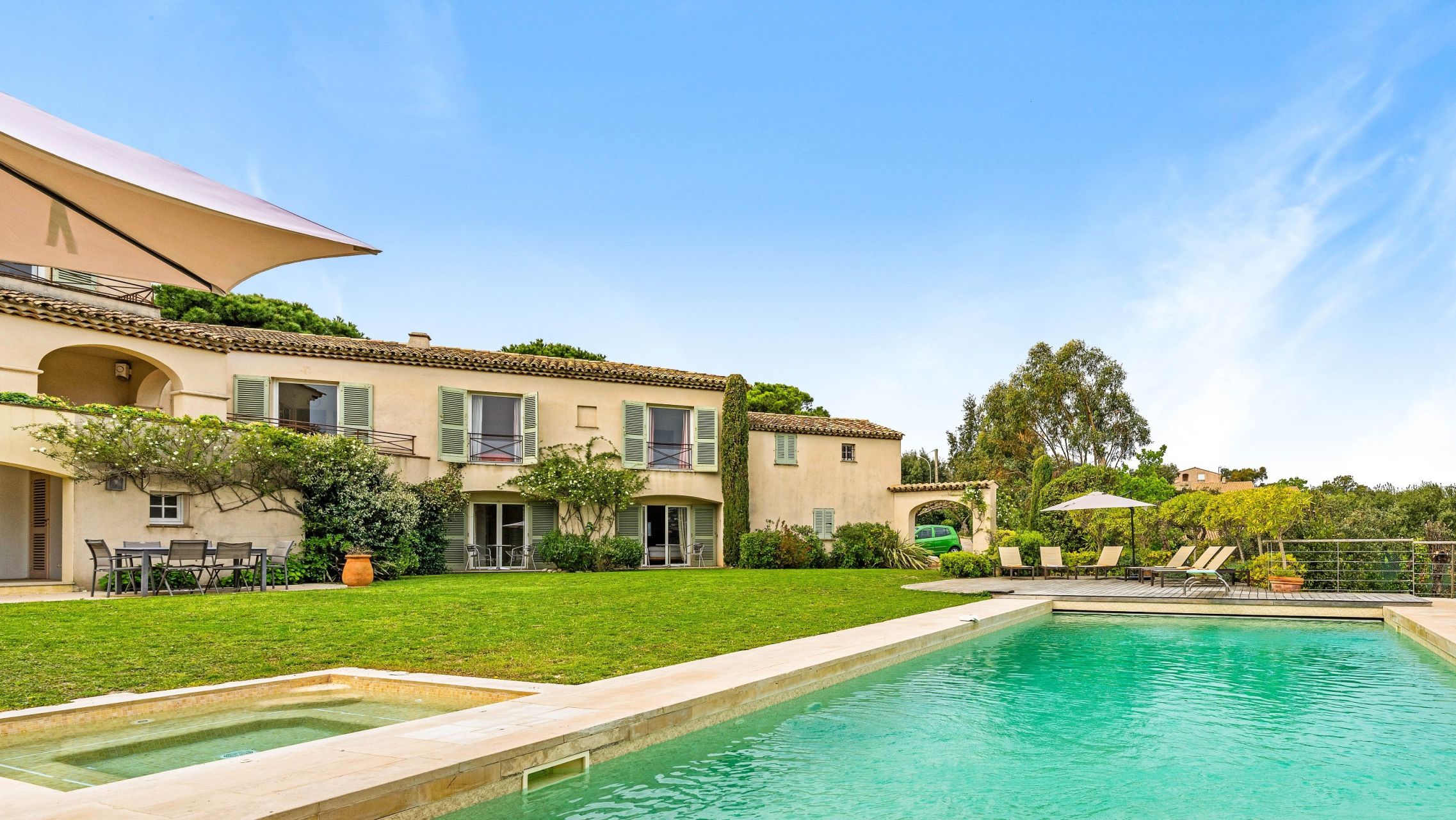 maison provençale 10 Pièces en vente sur STE MAXIME (83120)