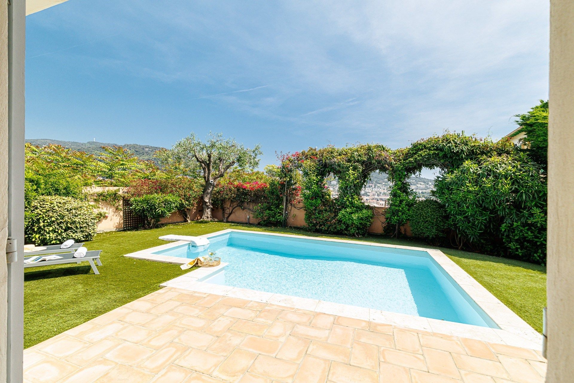 property 14 Rooms for sale on NICE (06000)