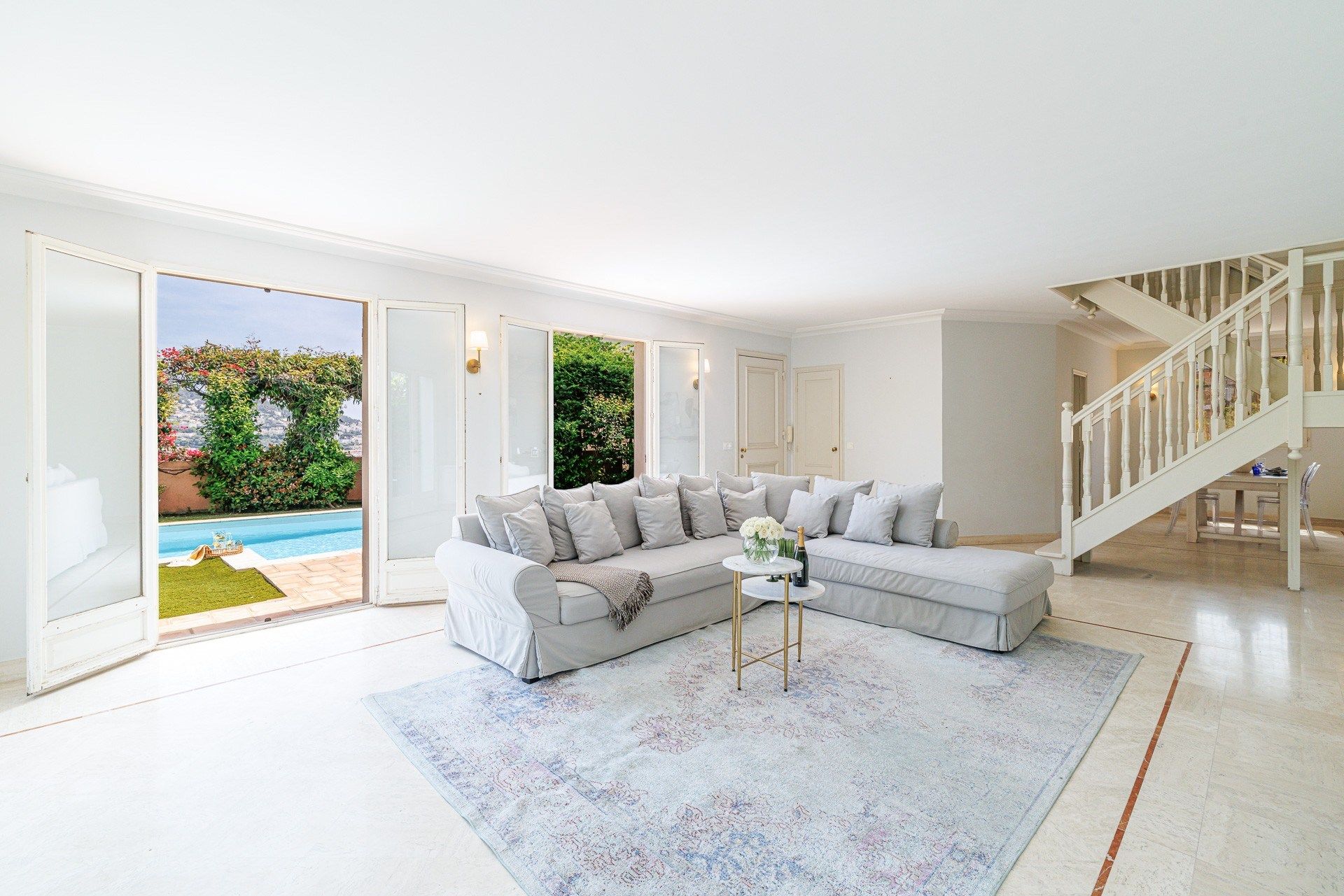 property 14 Rooms for sale on NICE (06000)