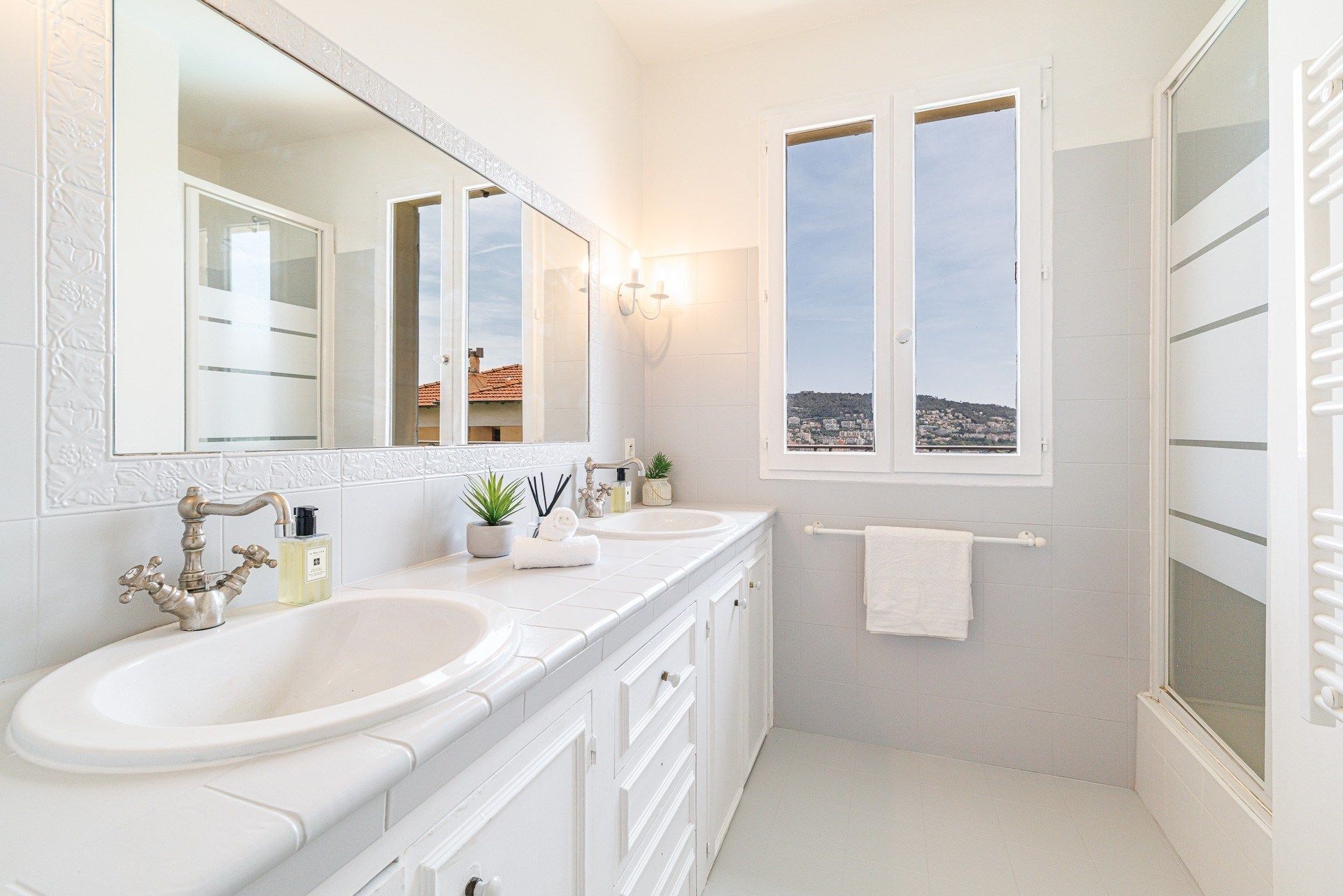 property 14 Rooms for sale on NICE (06000)