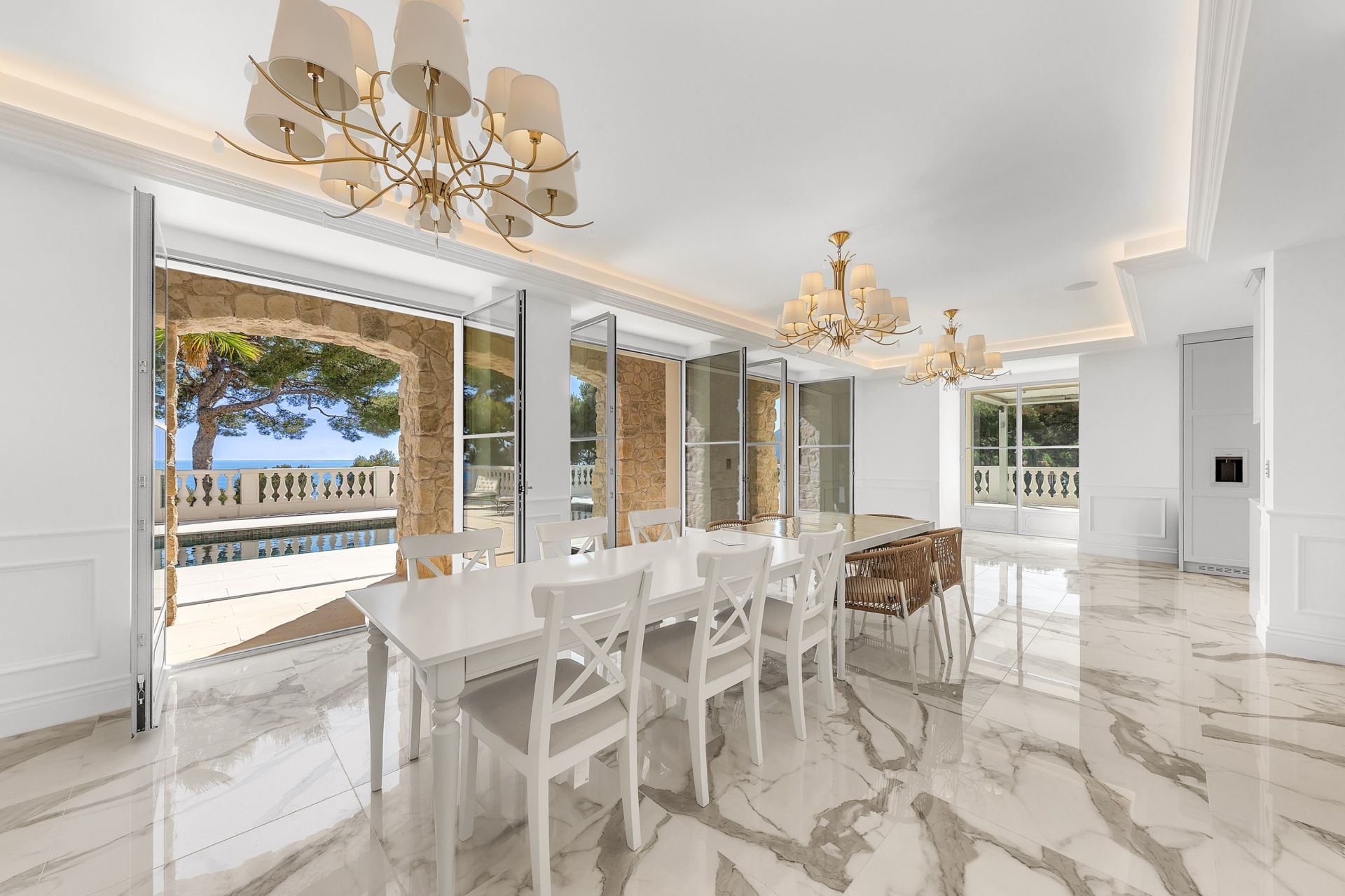 villa 9 Pièces en vente sur CAP D AIL (06320)